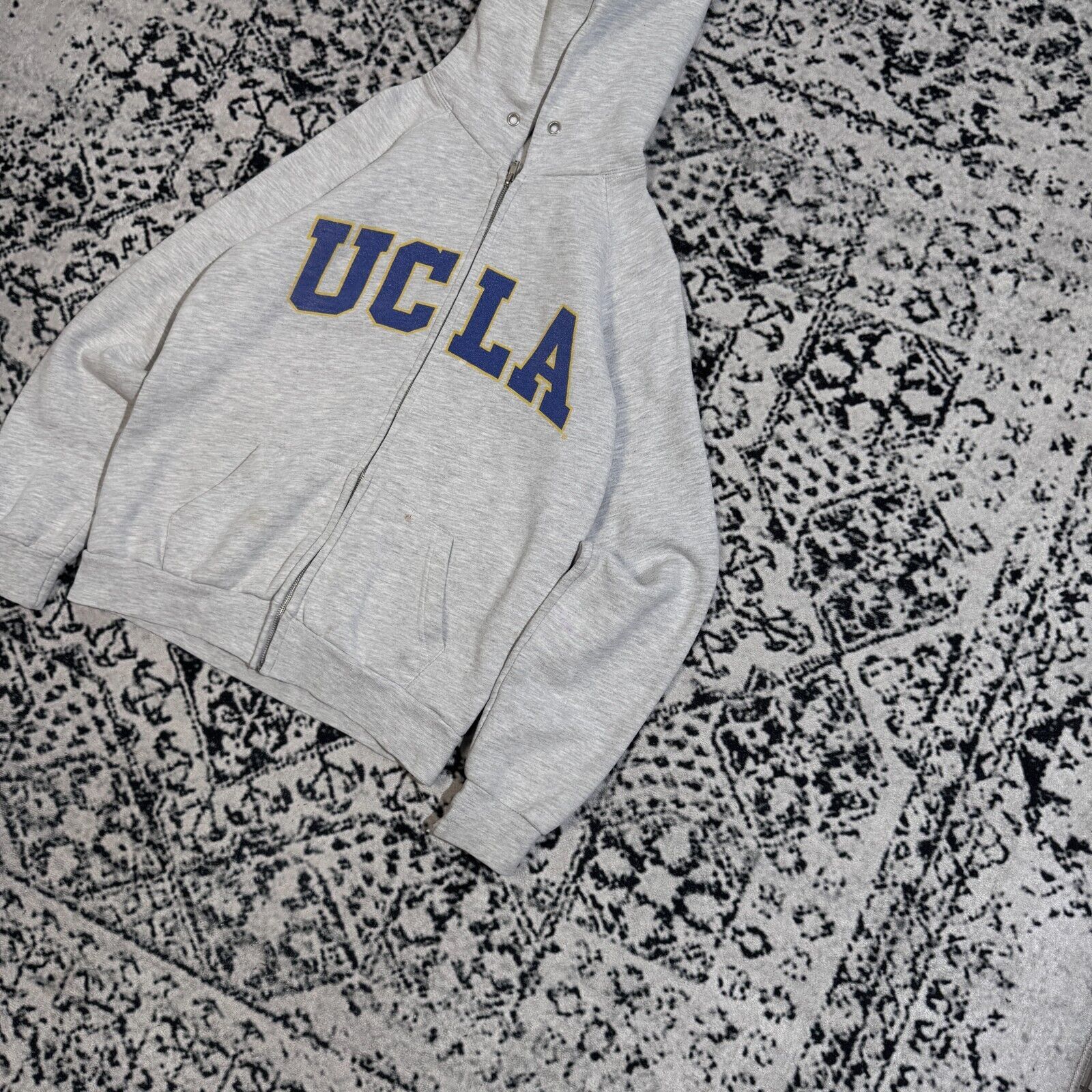 Vintage Vintage Unisex Grey Cotton Hoodie Size S UCLA Regular Fit Size US S / EU 44-46 / 1 - 2 Thumbnail