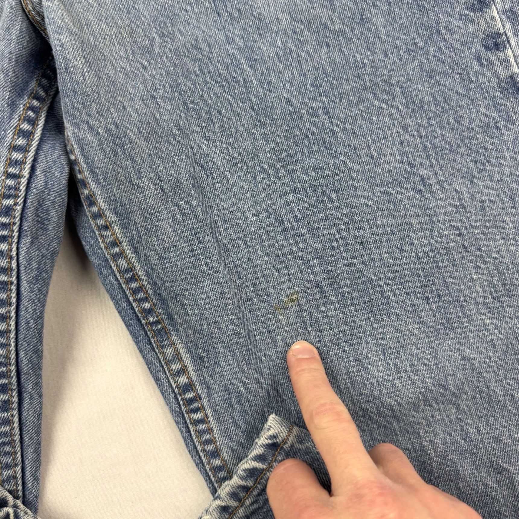 Levi's VINTAGE Levi's 550 Jeans Adult 35x34 Relaxed Fit 90s USA Blue Denim Cotton Jeans Mens Size US 35 - 2 Thumbnail