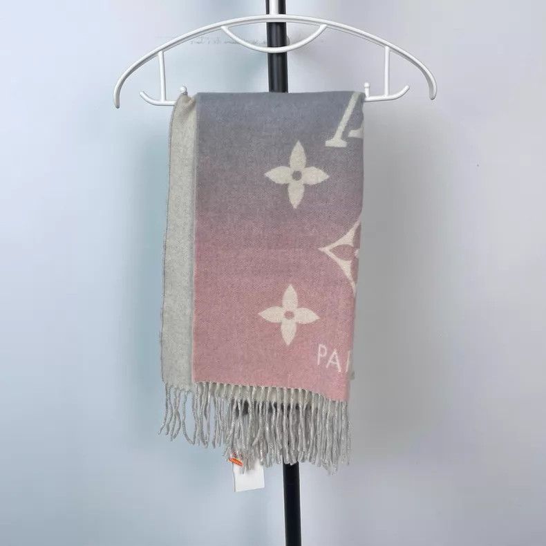 Louis Vuitton Louis Vuitton Pink and blue gradient double-faced tassel s Size ONE SIZE - 2 Thumbnail