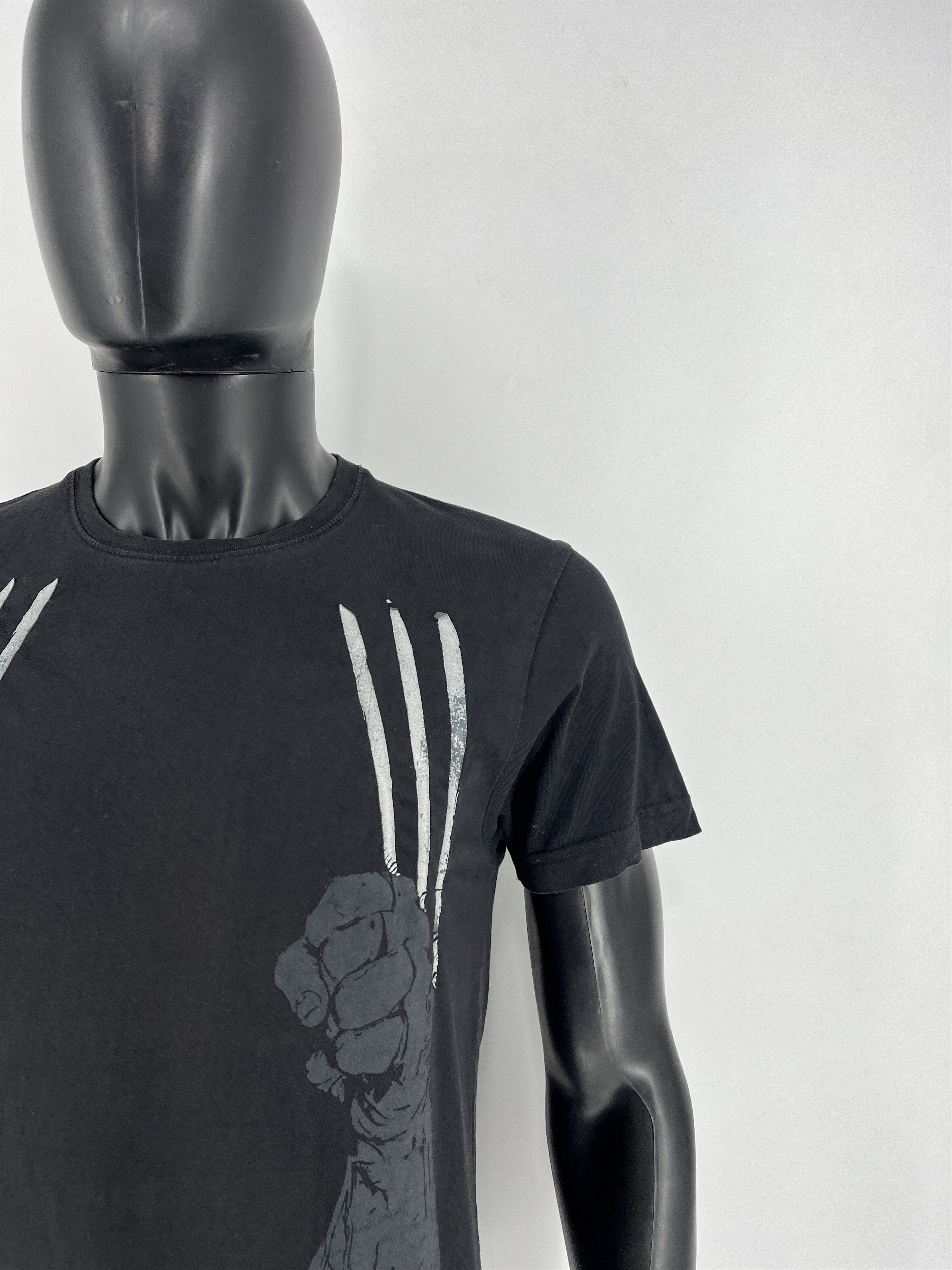 Marvel Comics Vintage 2010 Wolverine Marvel Comics Rare Tee y2k Size US S / EU 44-46 / 1 - 7 Thumbnail