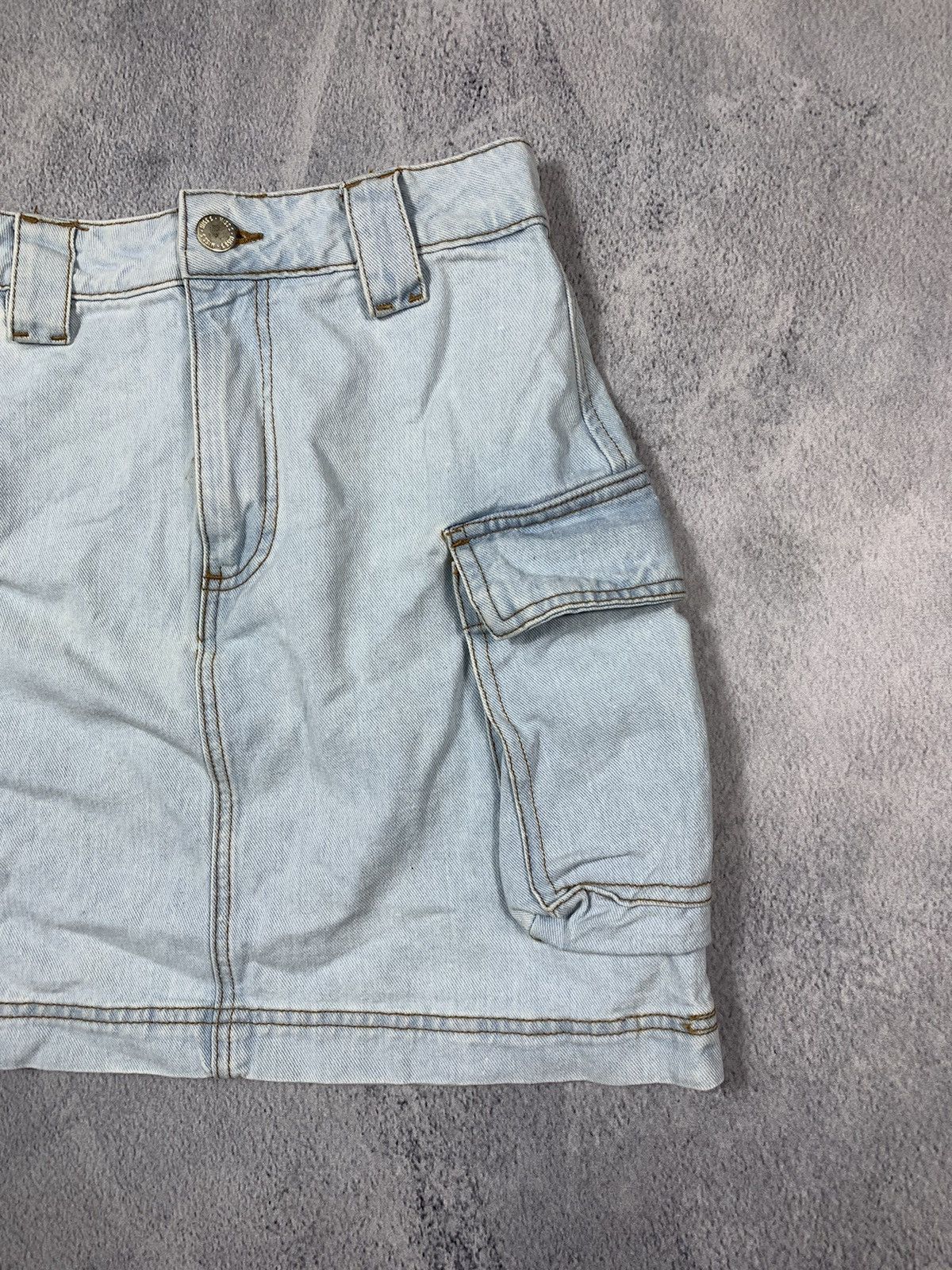 Japanese Brand × Vintage Vintage Y2K Japanese denim cargo skirt streetwear size 26 Size 26" / US 2 / IT 38 - 3 Thumbnail