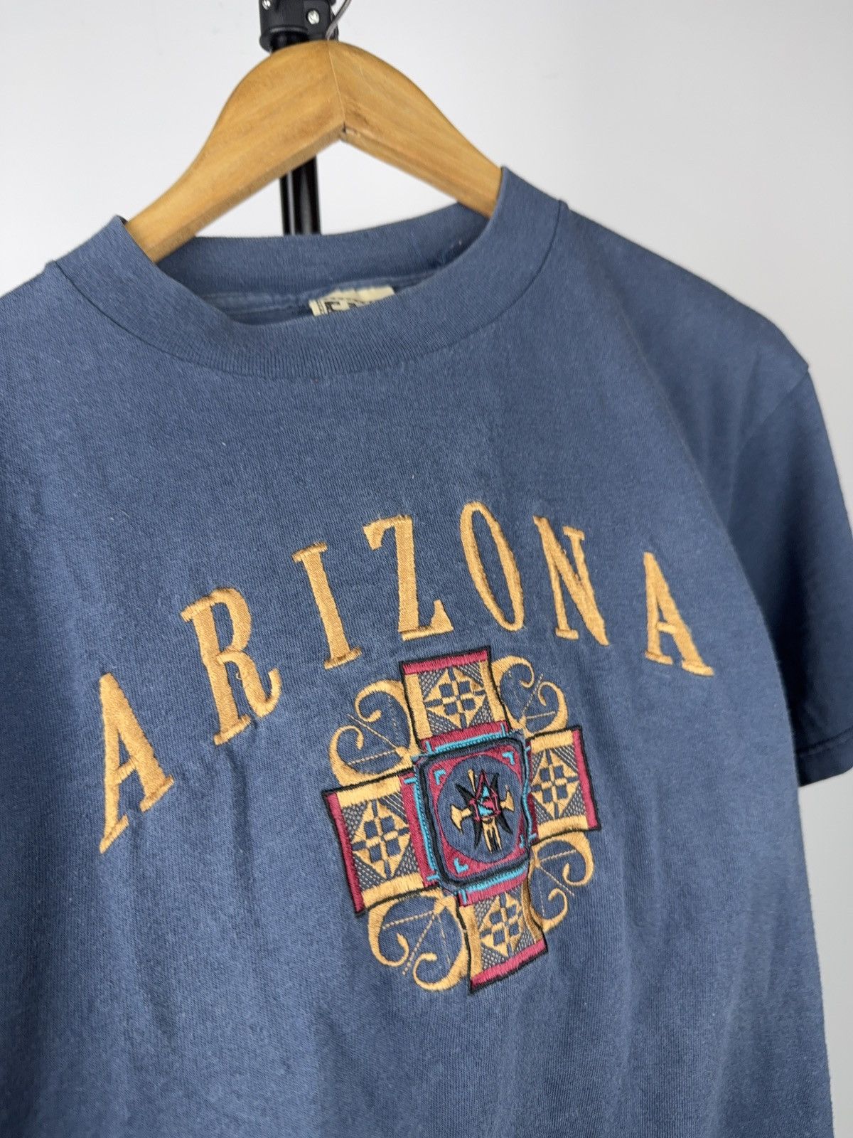 Vintage 90s Vintage Arizona Embroidered Graphic T-Shirt USA Made L Size US L / EU 52-54 / 3 - 6 Thumbnail