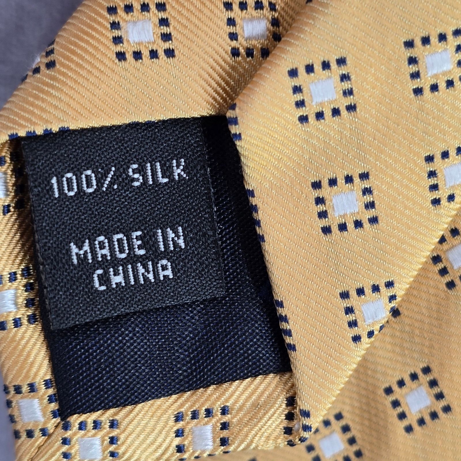Jos. A. Bank Jos A. Bank Executive Yellow Diamond Geometric Silk Neck Tie Size 30 - 5 Thumbnail