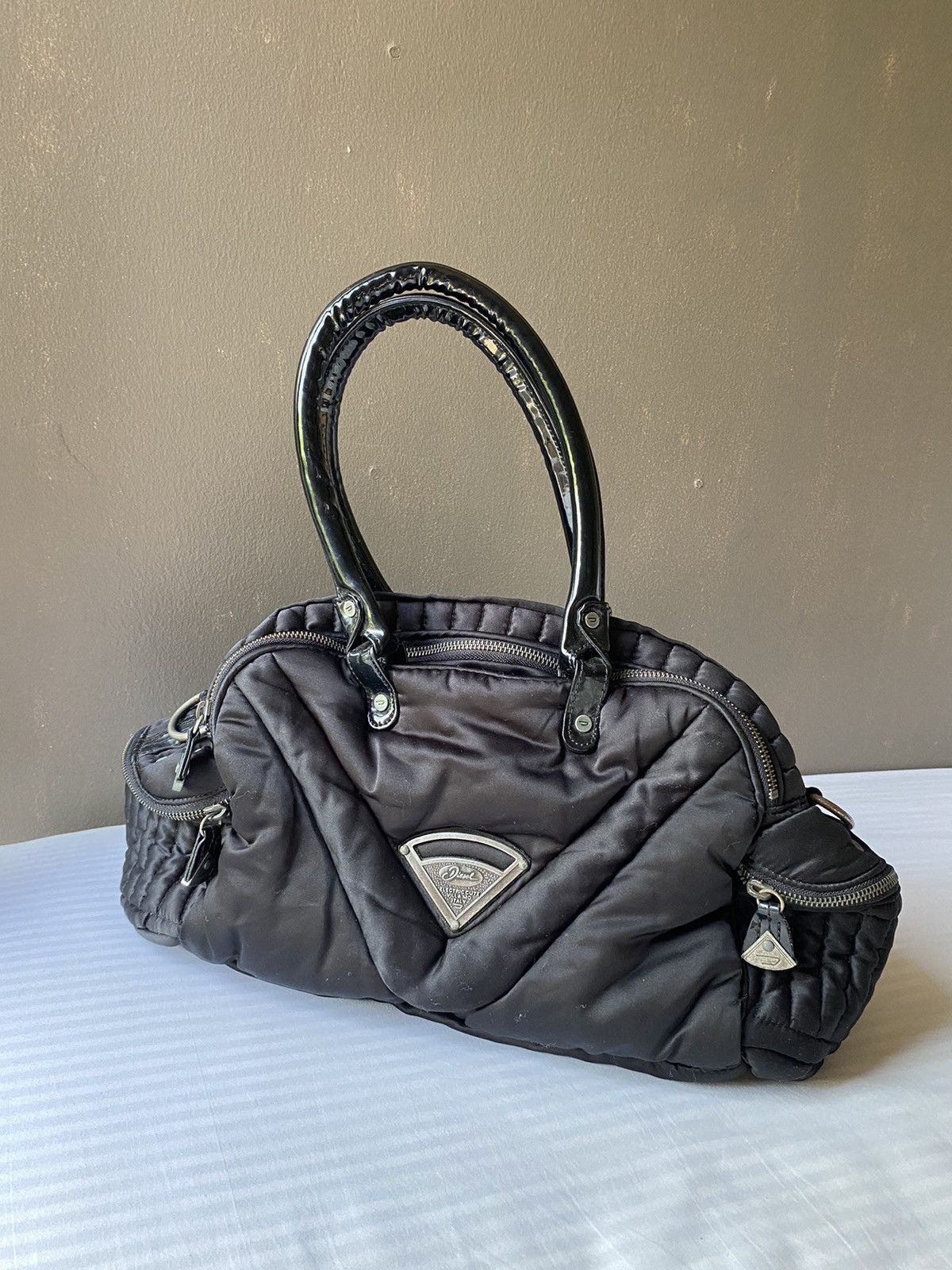Diesel Diesel electric cute villa.mo Italy Black handbag. Size ONE SIZE - 1 Thumbnail