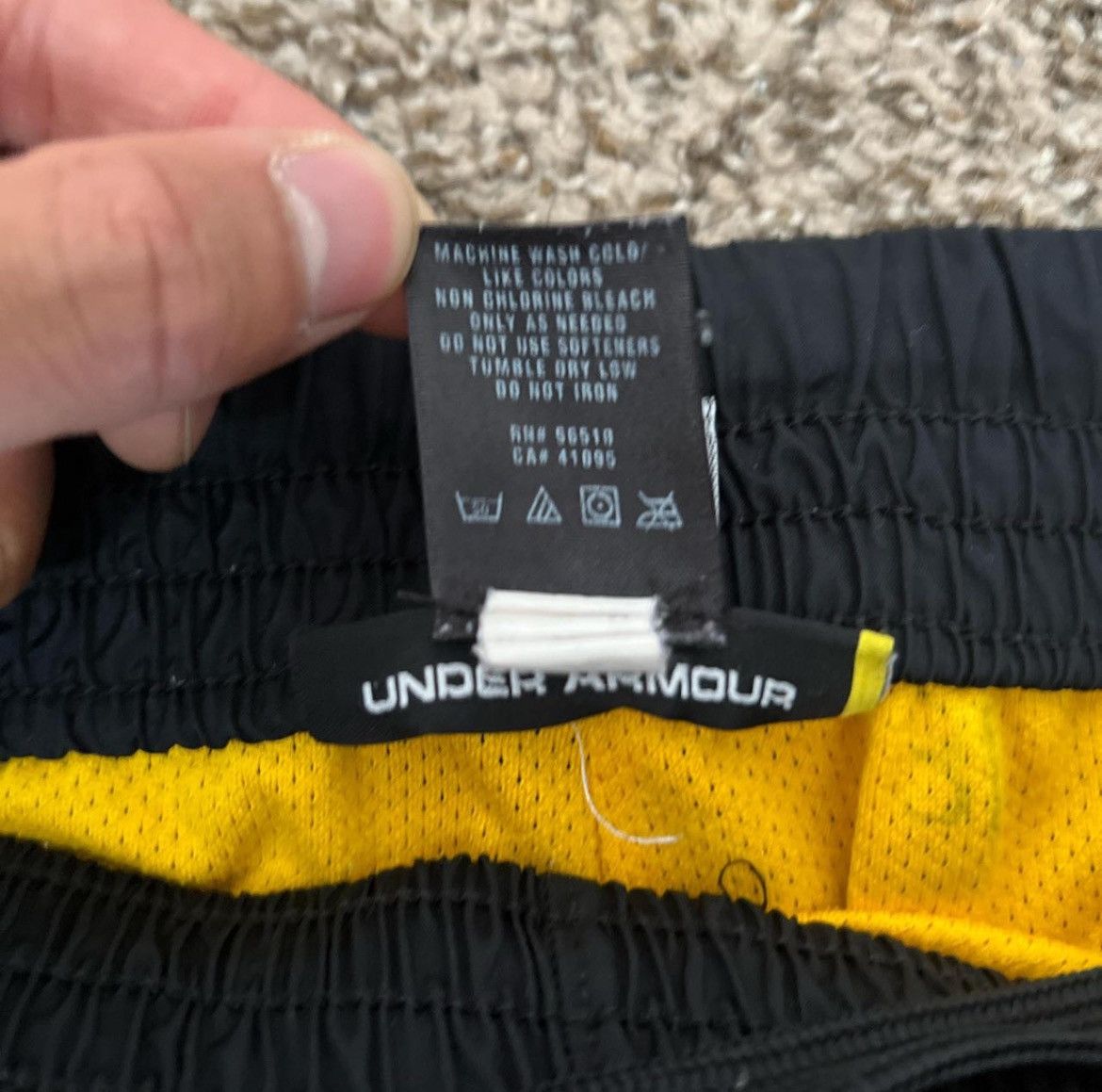 Under Armour Under Armor Track Pants - Black and Yellow Size US 36 / EU 52 - 5 Thumbnail