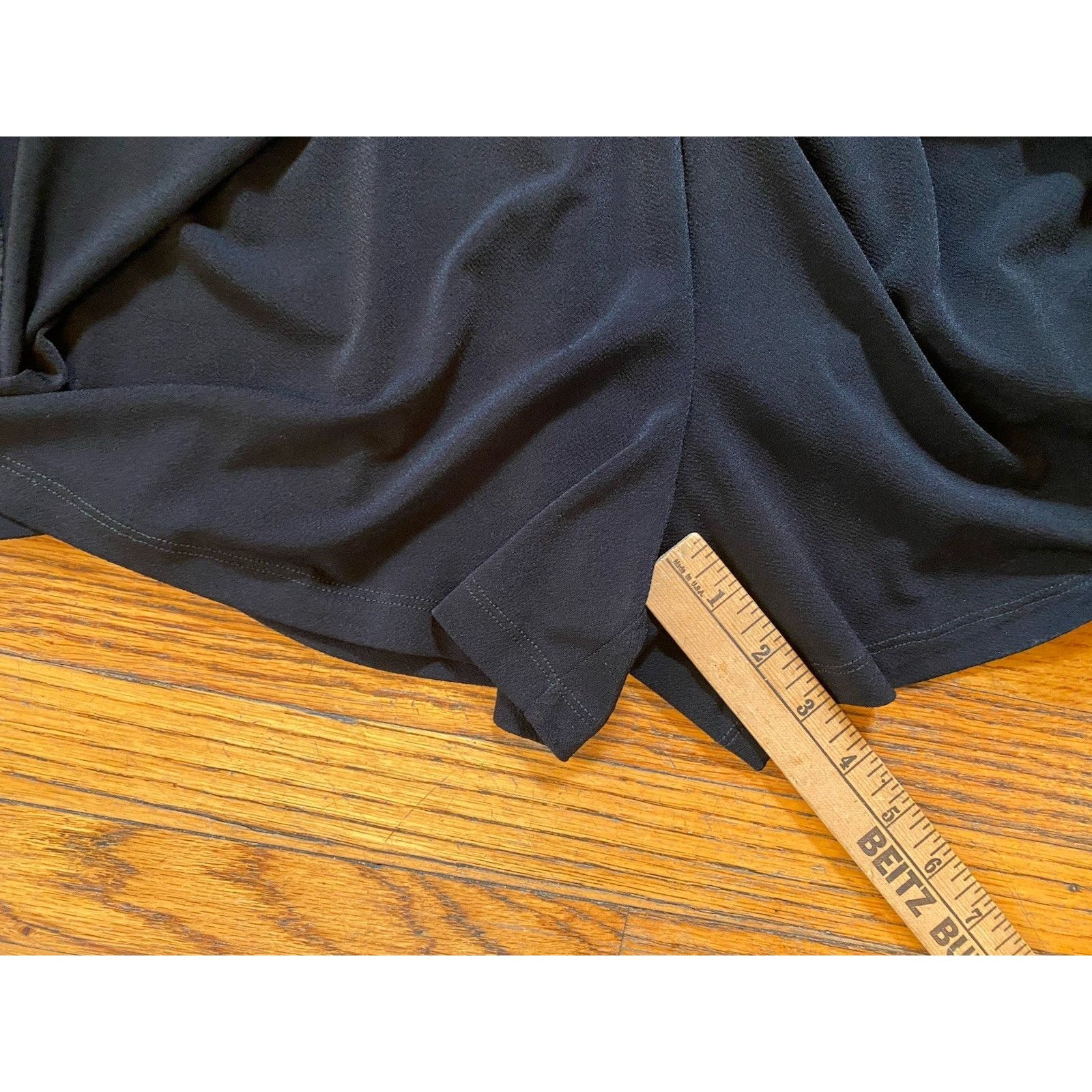 BCBGeneration BCBG ENERATION Women's Black V-neck Shorts Jumpsuits S $78 Size 28" / US 6 / IT 42 - 10 Thumbnail