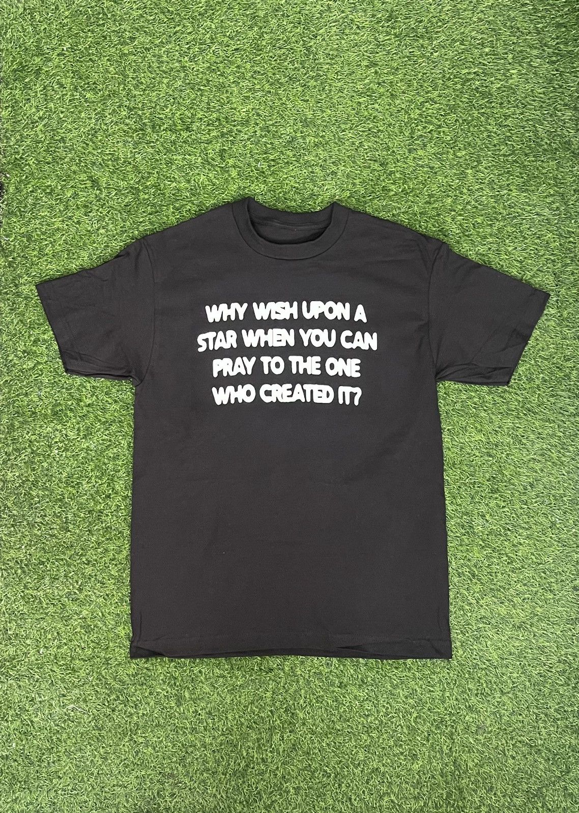 Vintage WHY WISH WHEN YOU CAN PRAY? TSHIRT Size US L / EU 52-54 / 3 - 2 Thumbnail