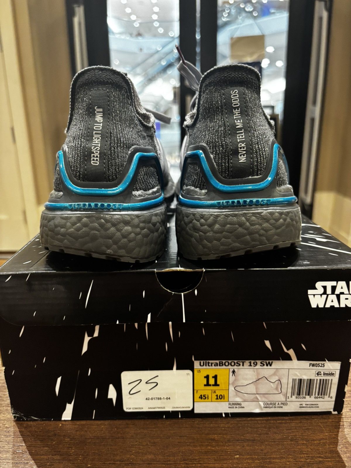 SW Adidas X Star Wars Ultraboost Millennium Falcon