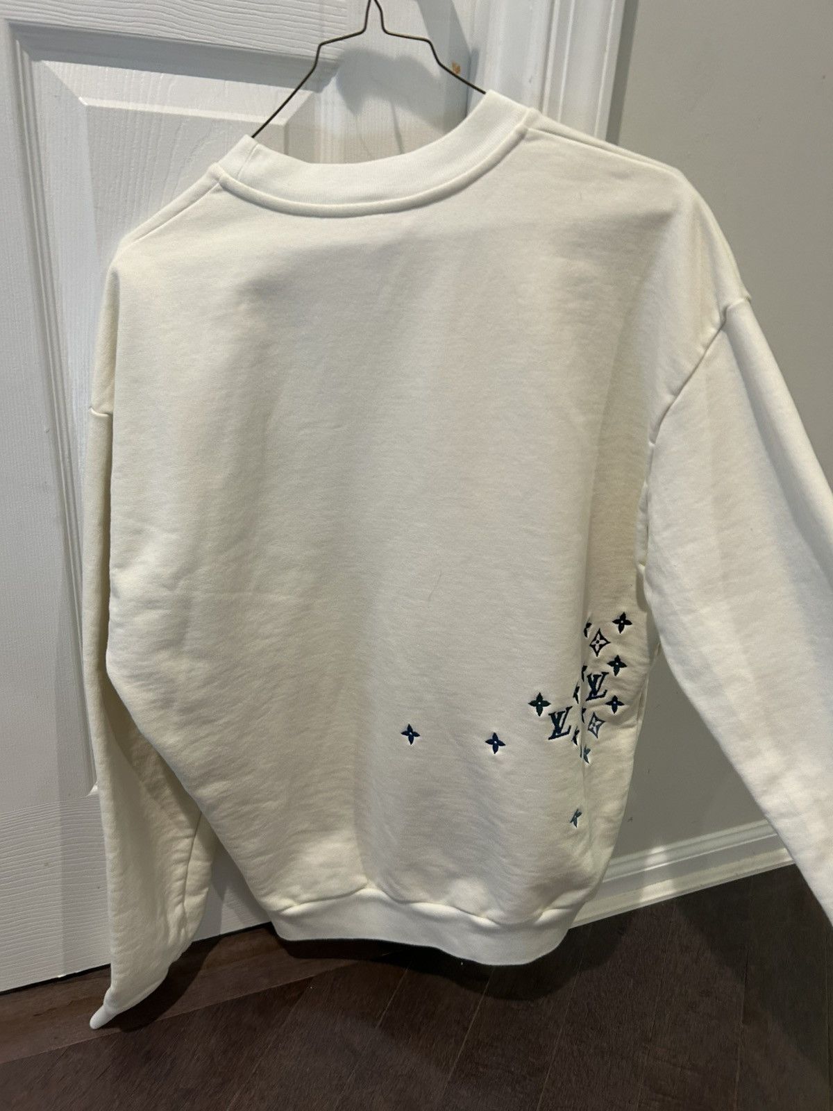 Louis Vuitton RARE LV MONOGRAM EMBROIDERED SWEATER SIZE M Size US M / EU 48-50 / 2 - 5 Thumbnail