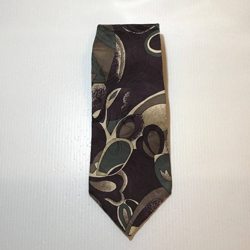 Van Heusen 417 by Van Heusen Vintage Silk Classic Wide Men Necktie Size ONE SIZE - 1 Thumbnail