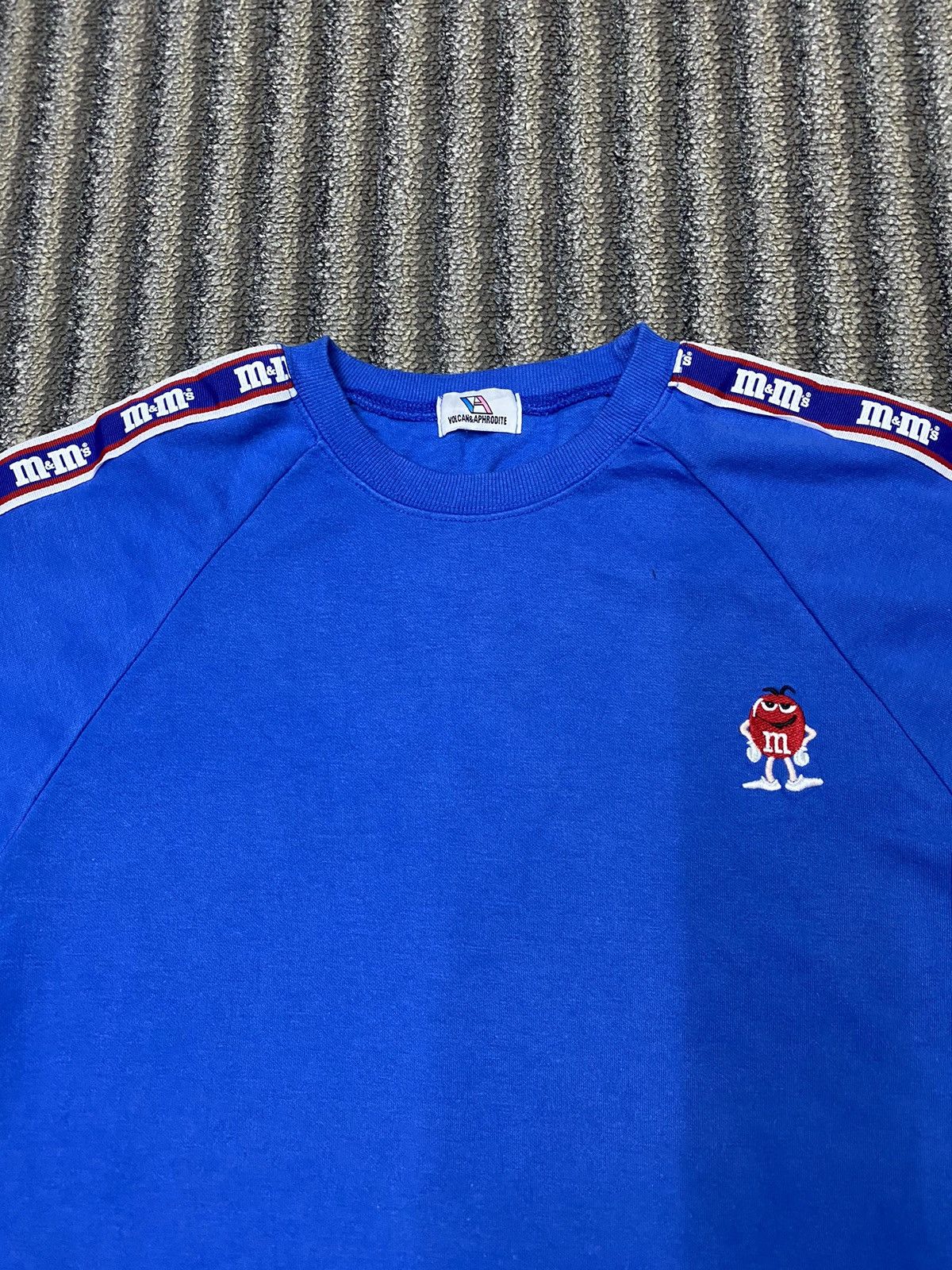 Japanese Brand Streetwear M&M stripe Tshirt Size US M / EU 48-50 / 2 - 4 Thumbnail