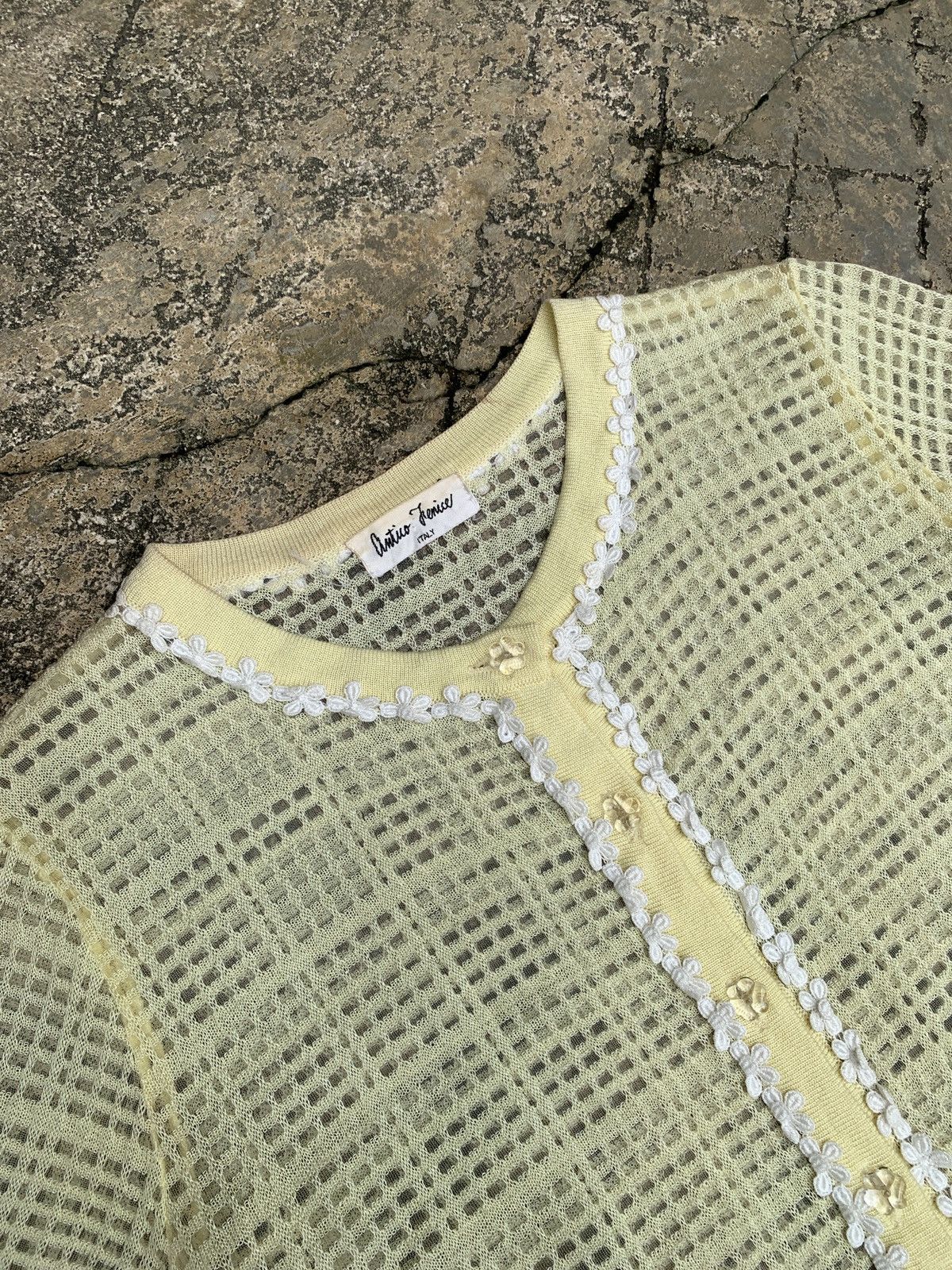Japanese Brand × Vintage 1990s Antico Jenice Crochet Knit Button Up Floral Trim Top Size M / US 6-8 / IT 42-44 - 5 Thumbnail