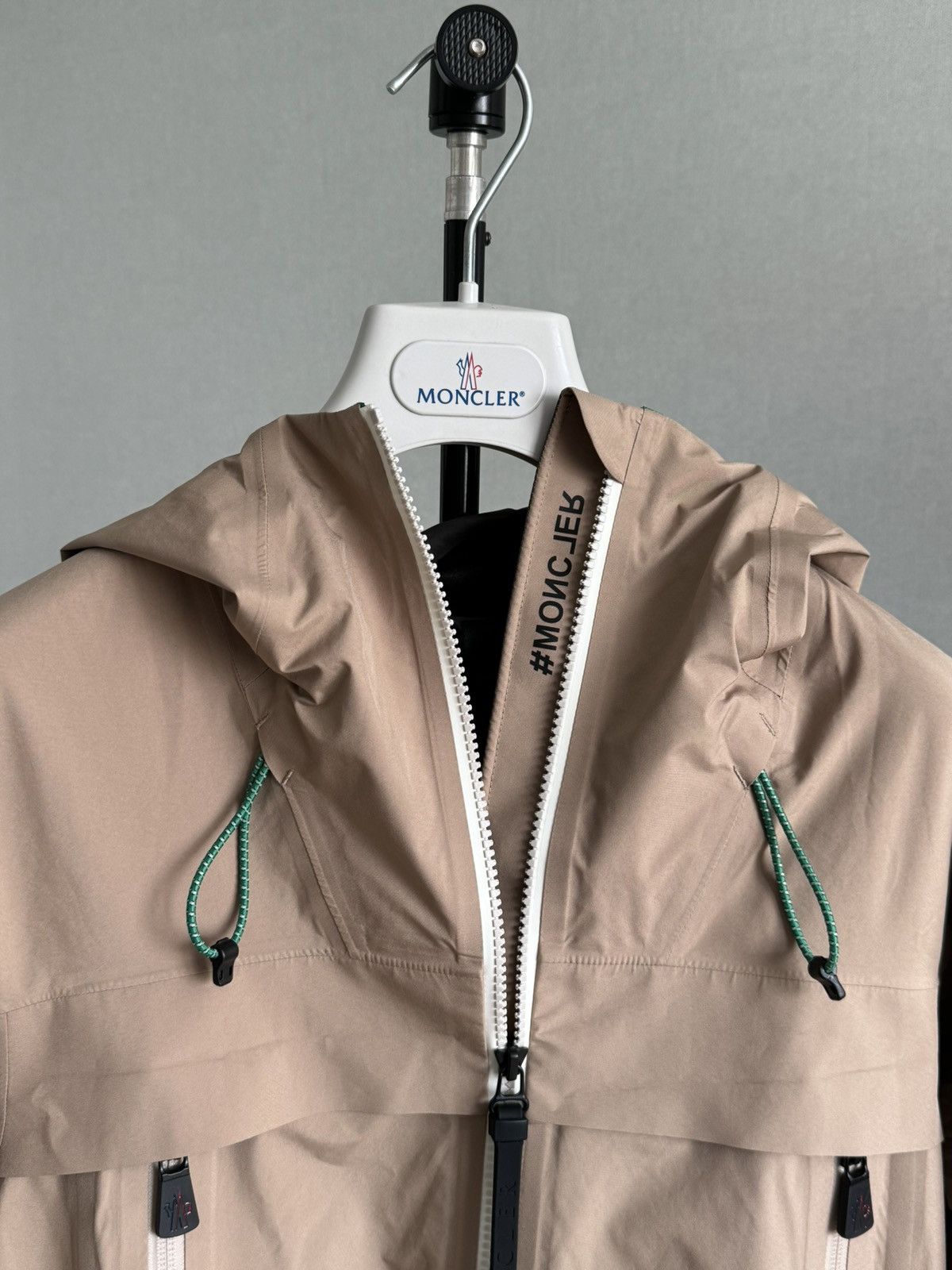 Moncler MONCLER GRENOBLE Day-Namic Maules shell jacket Size M / US 6-8 / IT 42-44 - 6 Thumbnail