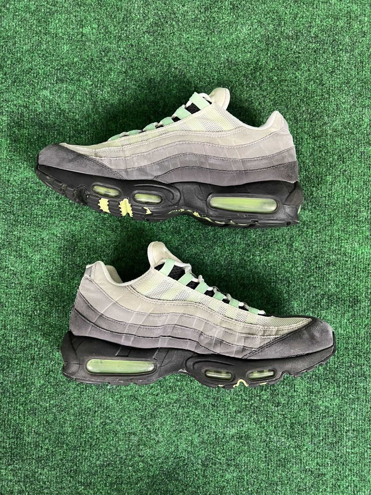 Nike Nike Air Max 95 Fresh Mint White Granite Dust Grey Size 11.5 Size US 11.5 / EU 44-45 - 3 Thumbnail