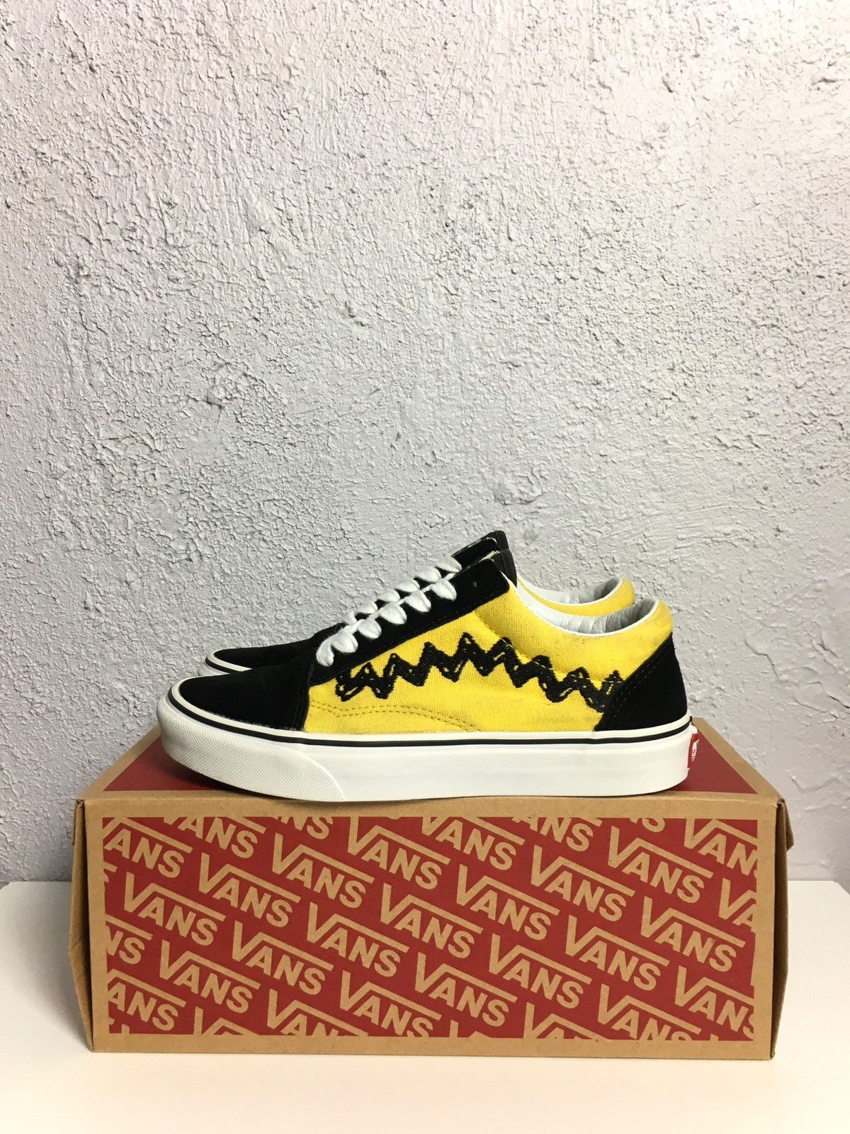 VANS X PEANUTS sinatra CHARLIE BROWN