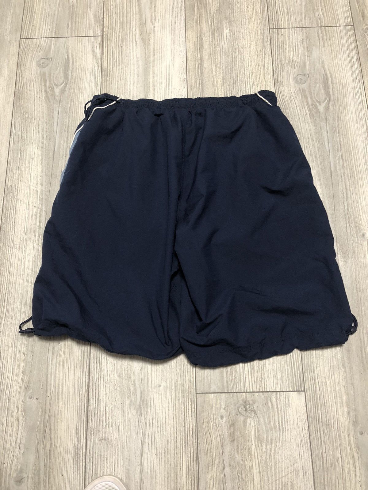 Nike Vintage Nike Nylon Shorts Drill Swoosh Y2K Size US 36 / EU 52 - 8 Thumbnail