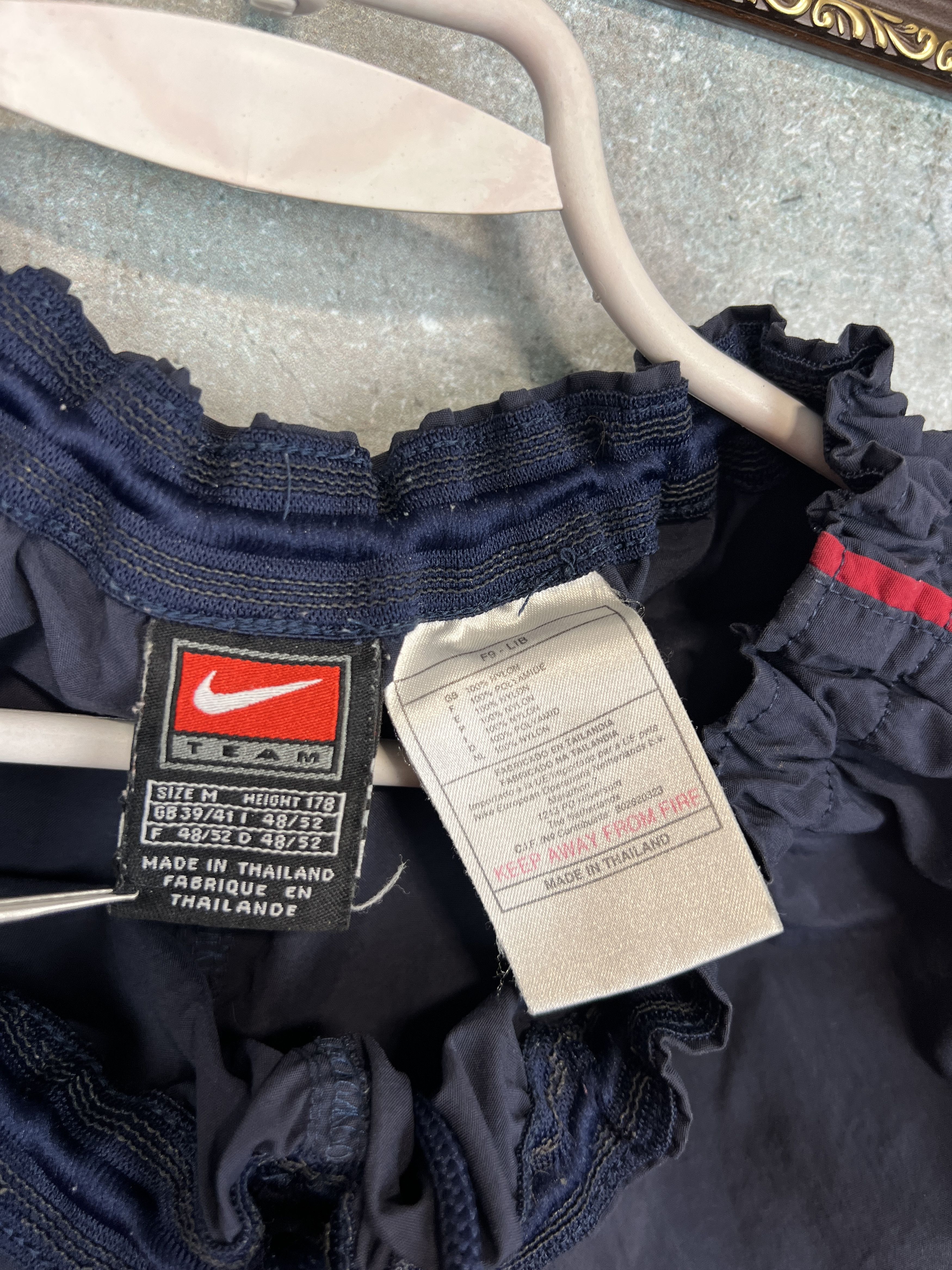 Nike Vintage 90's Nike Fc Barcelona Football Shorts Soccer Track Size US 32 / EU 48 - 8 Thumbnail