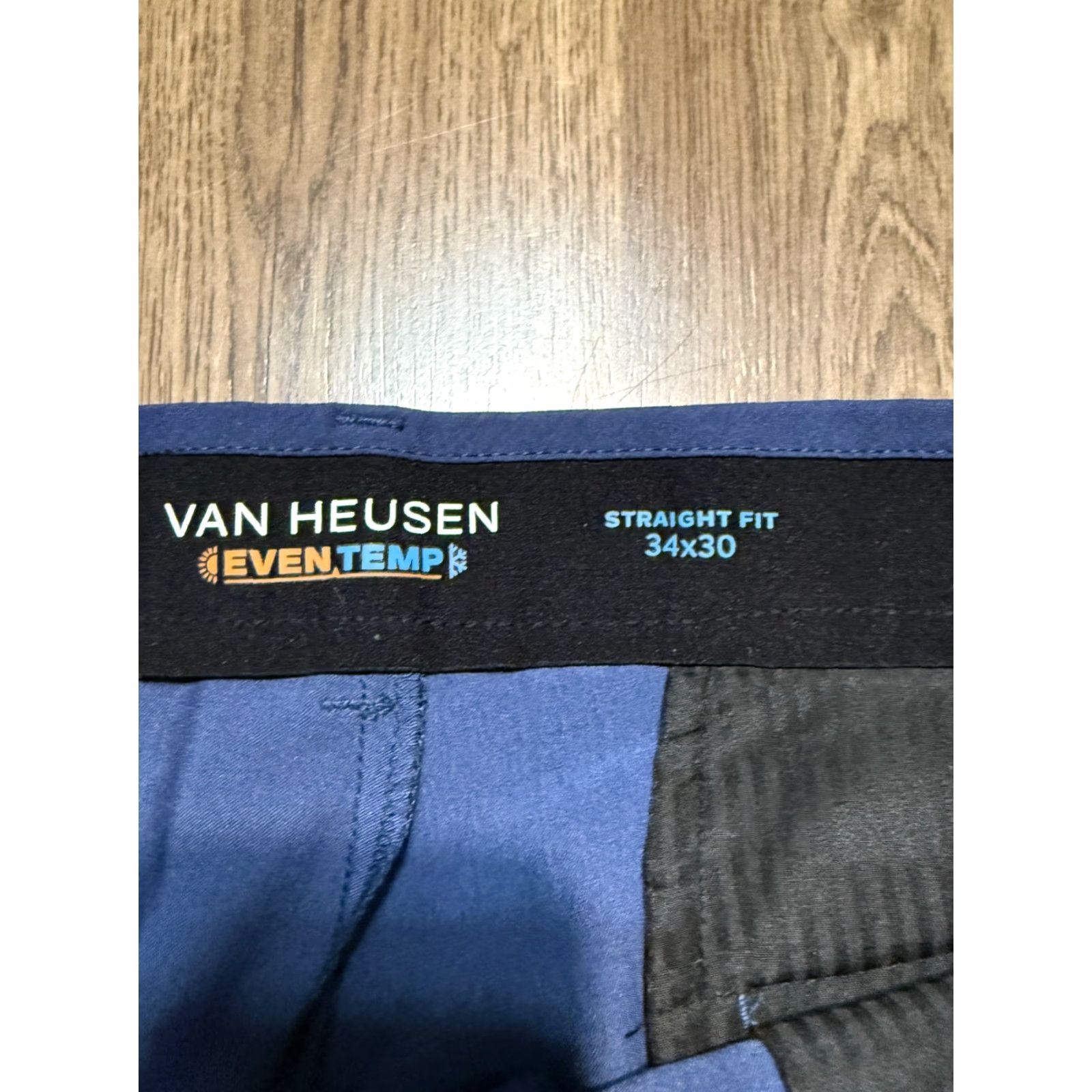 Van Heusen VINTAGE? No. (Please disregard) Size US 34 / EU 50 - 6 Thumbnail