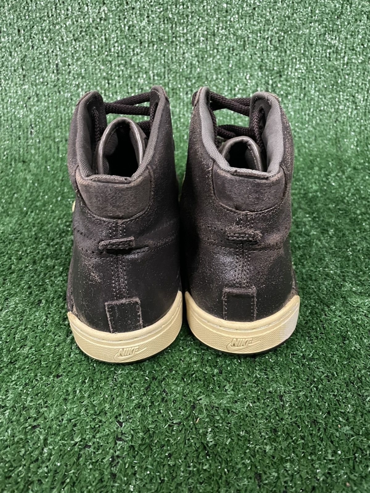 Nike Nike Air Royal Mid High Hi Neu Boot Karst US10UK9 EUR44 CM28 Size US 10 / EU 43 - 3 Thumbnail