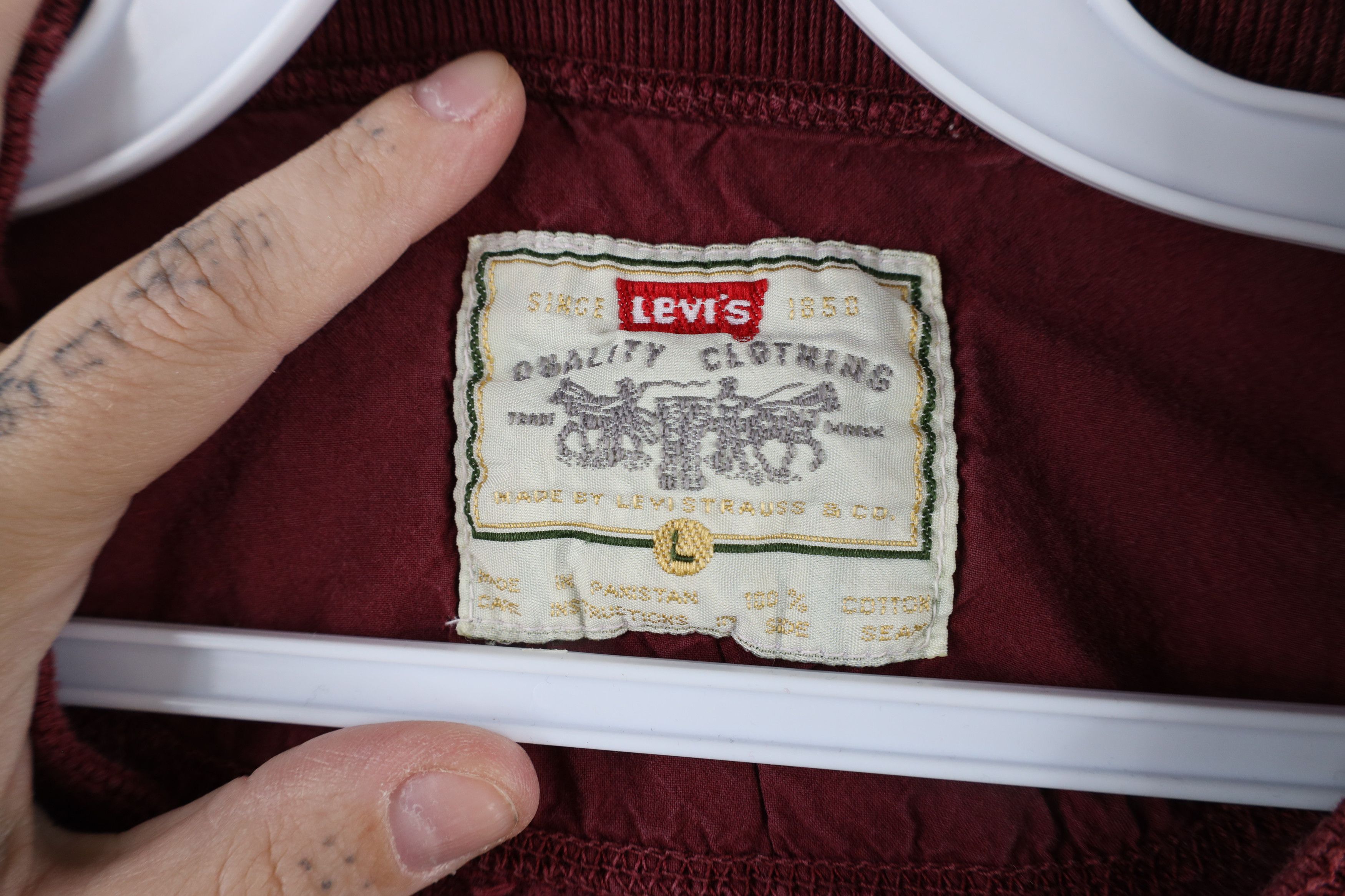 Levi's × Vintage Vintage 90s Levis Ribbed Knit Long Sleeve Henley T-Shirt Red Size US L / EU 52-54 / 3 - 8 Thumbnail