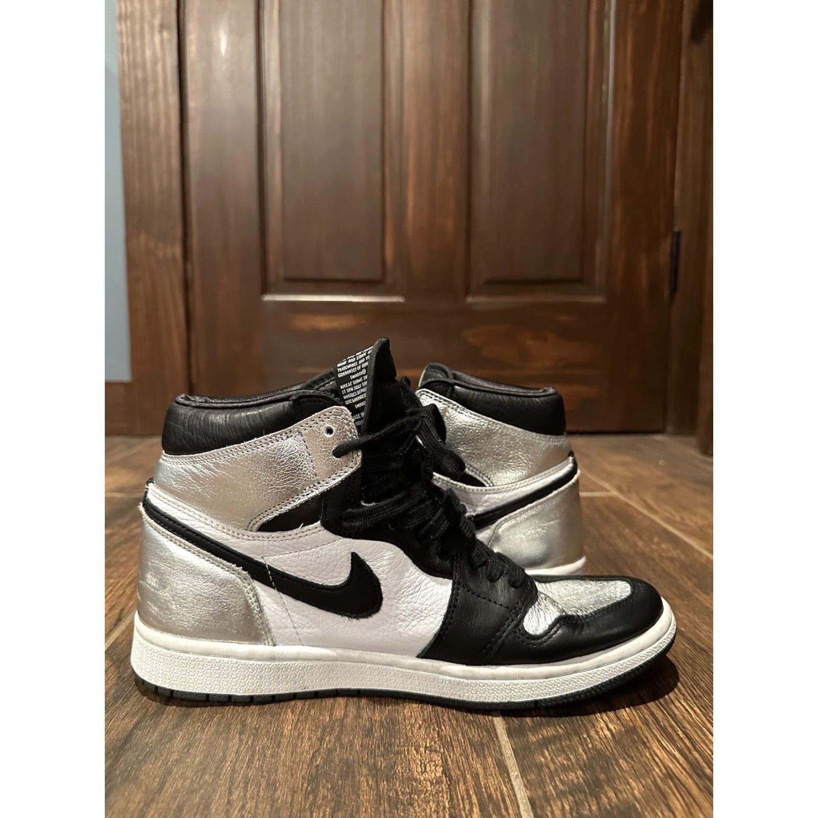 Jordan Brand Air Jordan 1 High OG Metallic Silver Toe | Women’s Size 8 | CD0461-001 Used NIKE Size US 8 / IT 38 - 7 Thumbnail