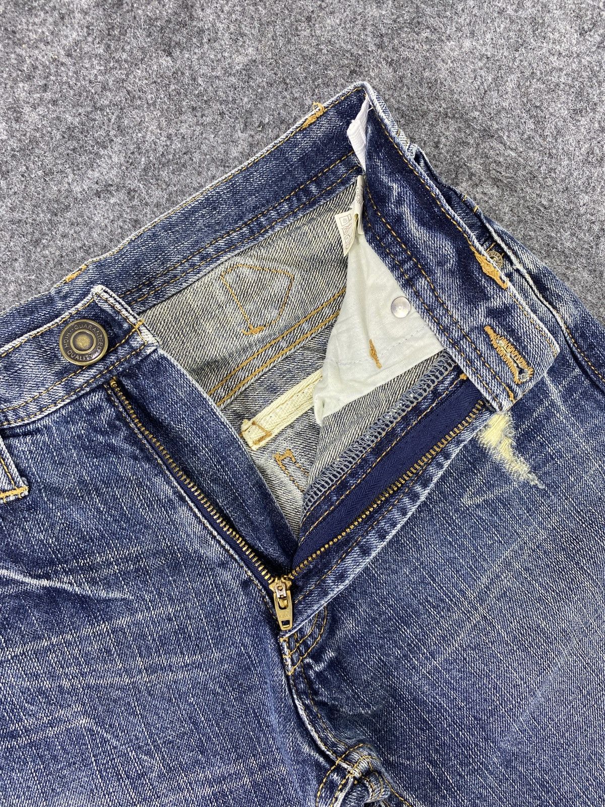Japanese Brand × Jean Japanese Brand Distress Jeans - J983 Size US 26 / EU 42 - 5 Thumbnail