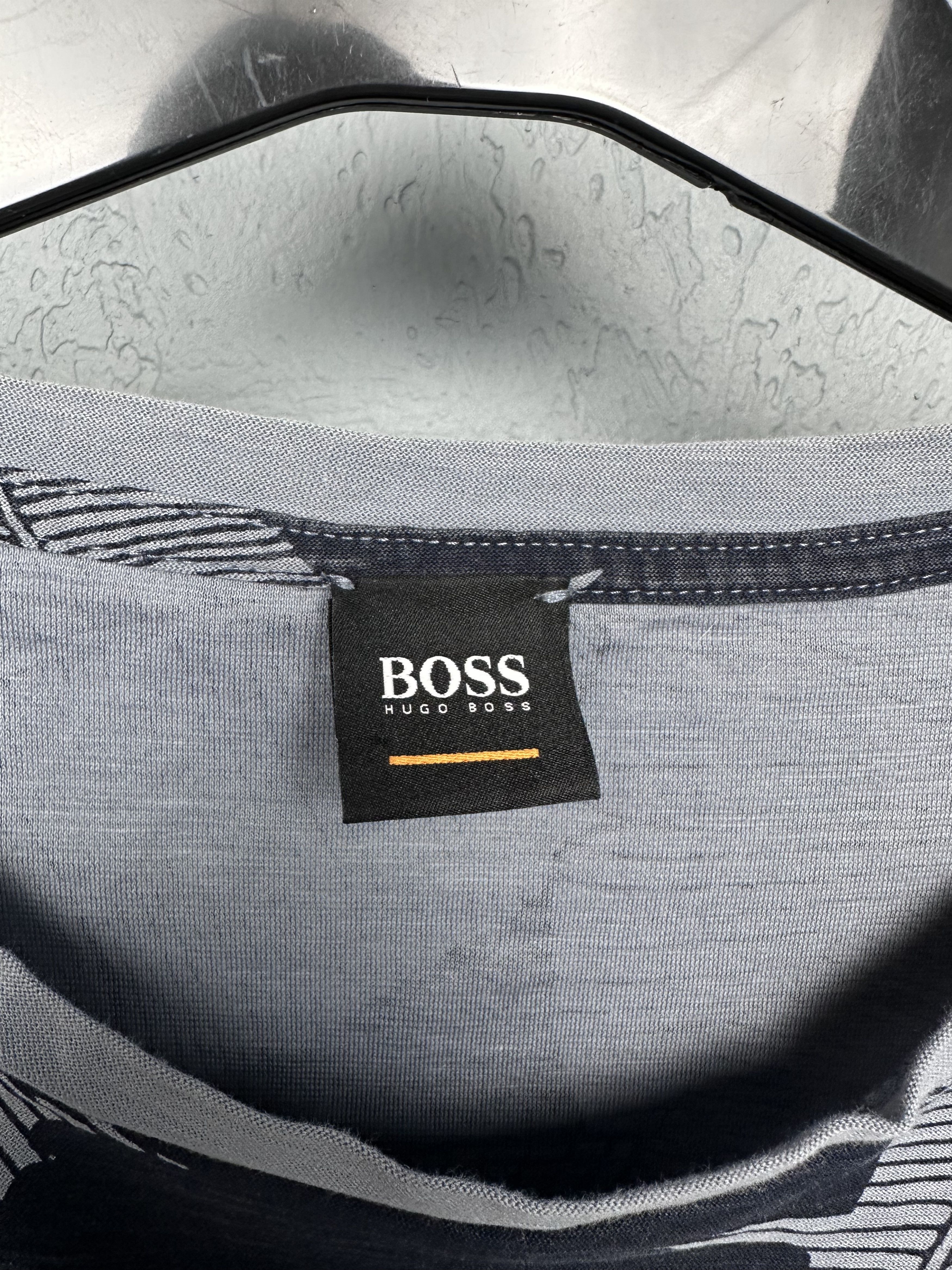 Hugo Boss Hugo Boss Mens Overprint Crew Neck T-Shirt Size US M / EU 48-50 / 2 - 3 Thumbnail
