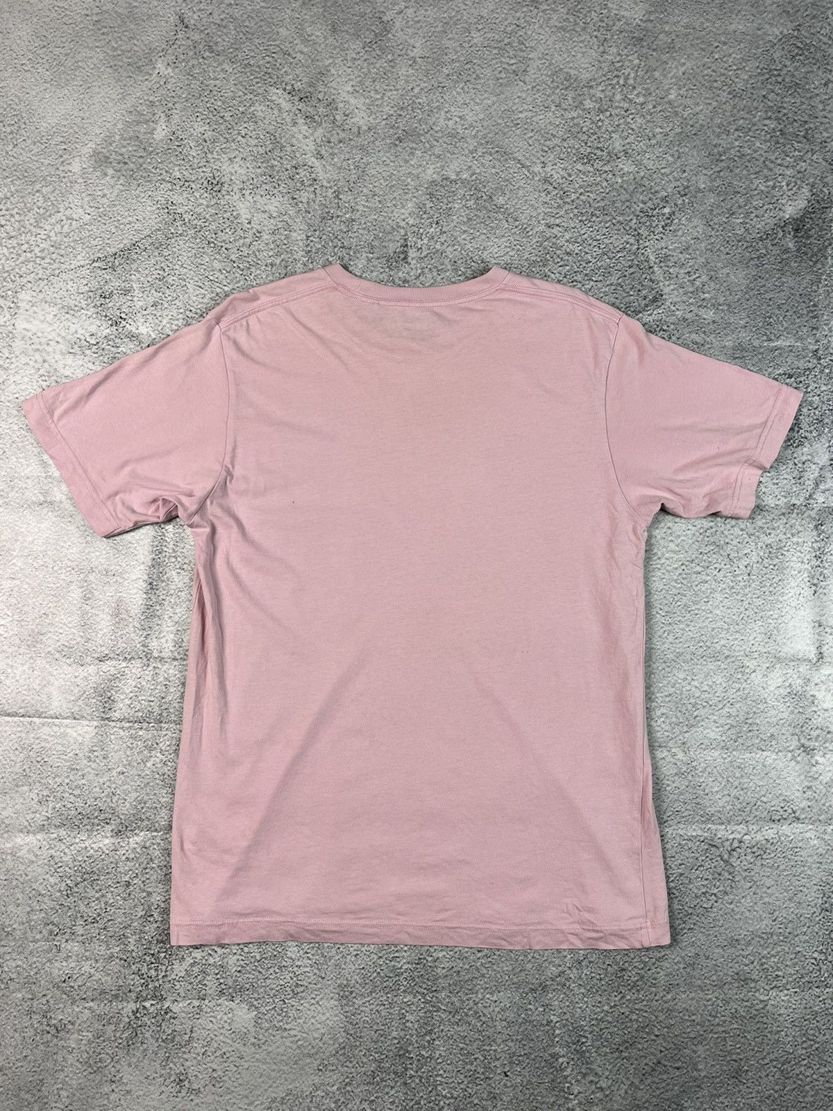 Uniqlo Uniqlo pinkish tough bunny tee Size US M / EU 48-50 / 2 - 2 Thumbnail