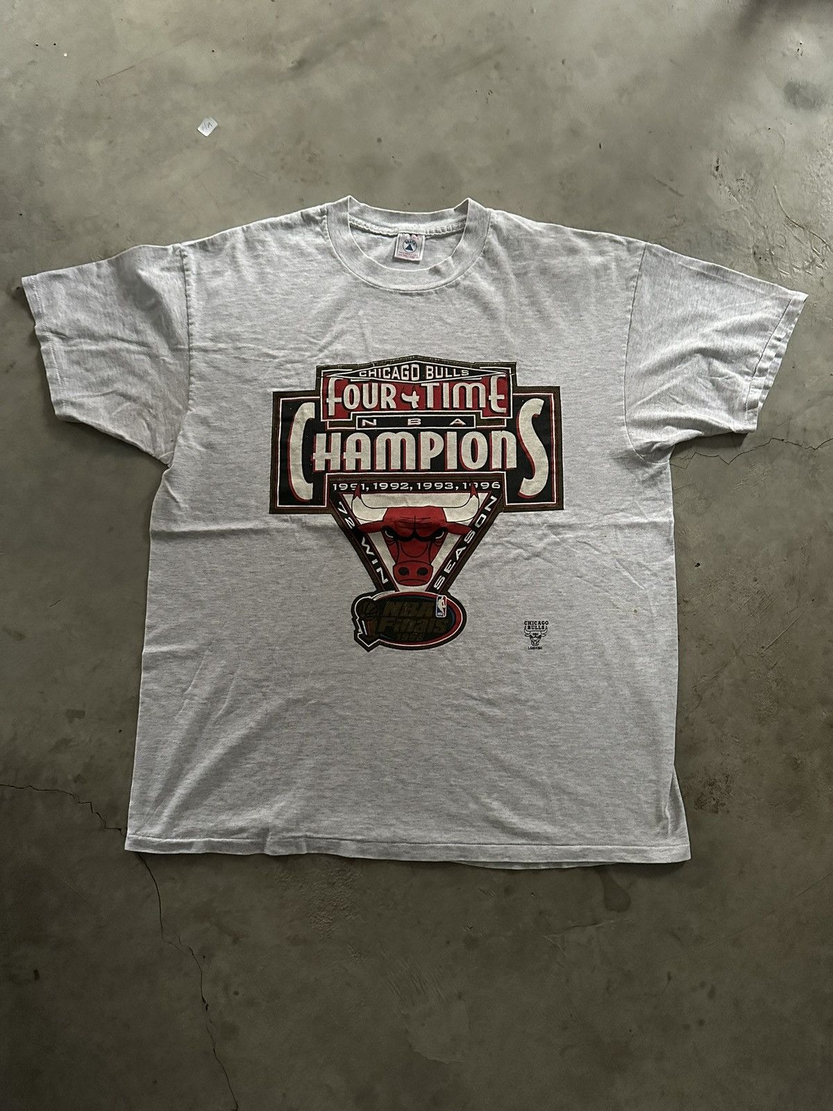 American Apparel × NBA × Vintage Bulk Deal (5pcs) Chicago Bulls Vintage Tshirts Size US XL / EU 56 / 4 - 5 Thumbnail