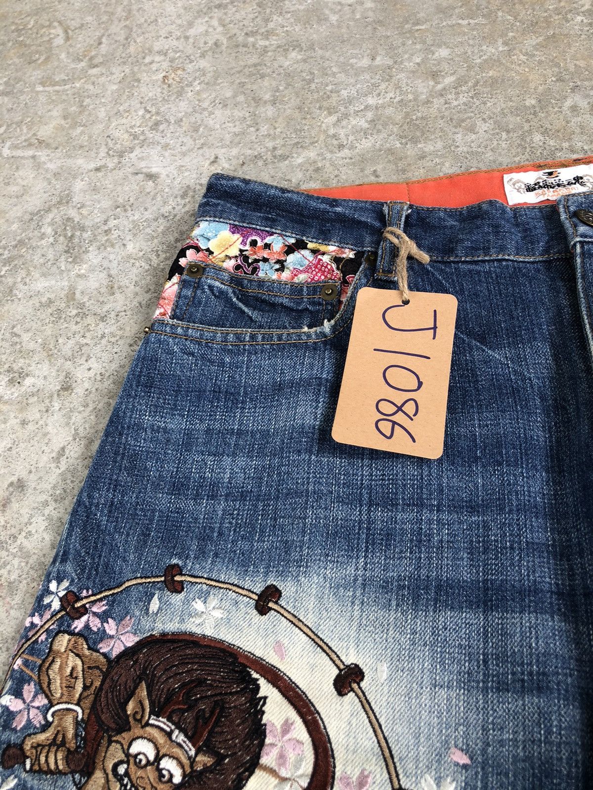 Karakuri Tamashii Karakuri Tamashii Embroidered Jeans Distressed Jeans Size US 33 - 13 Thumbnail