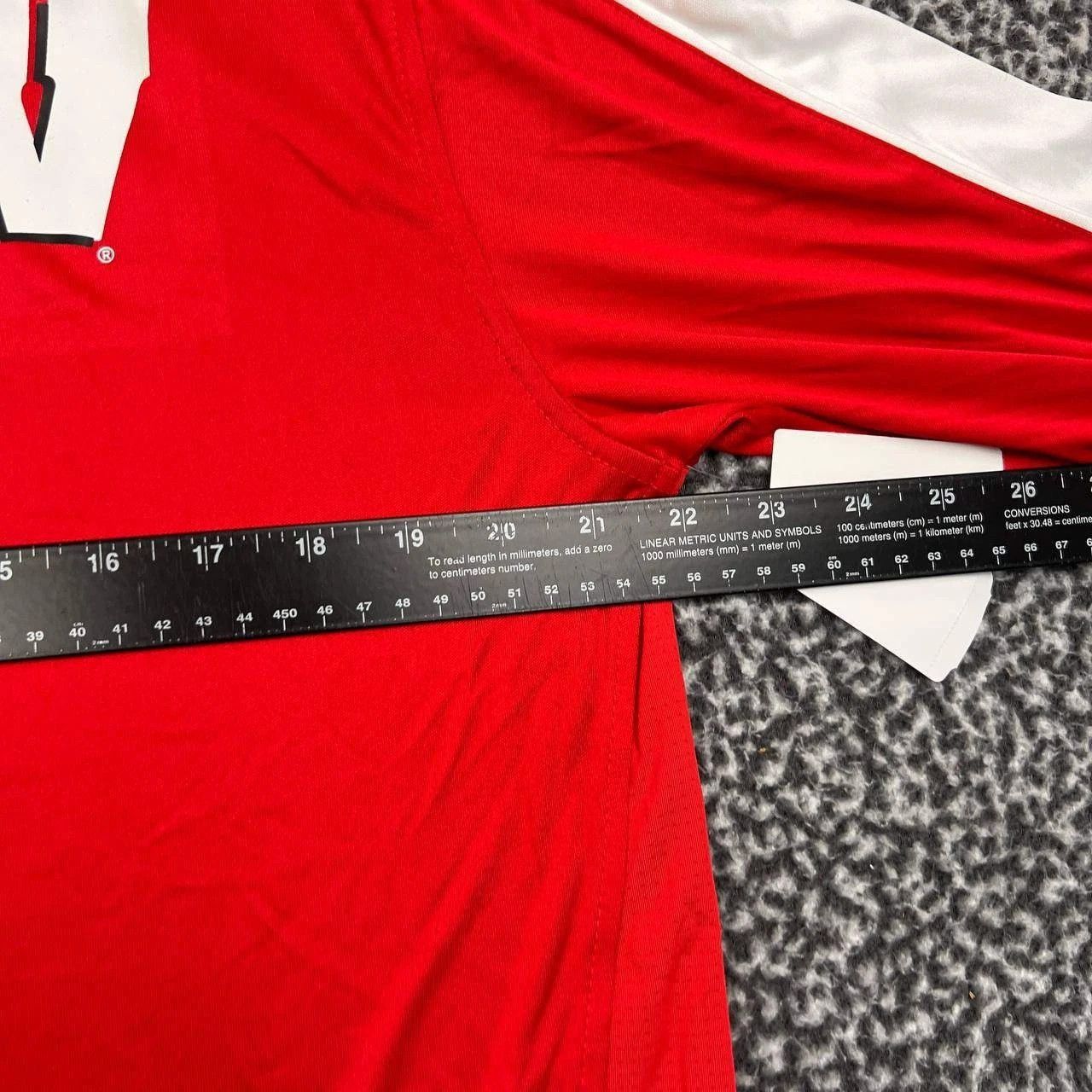 Other Wisconsin Badgers Shirt Men Long Sleeve Quarter Zip New L Size US L / EU 52-54 / 3 - 5 Thumbnail