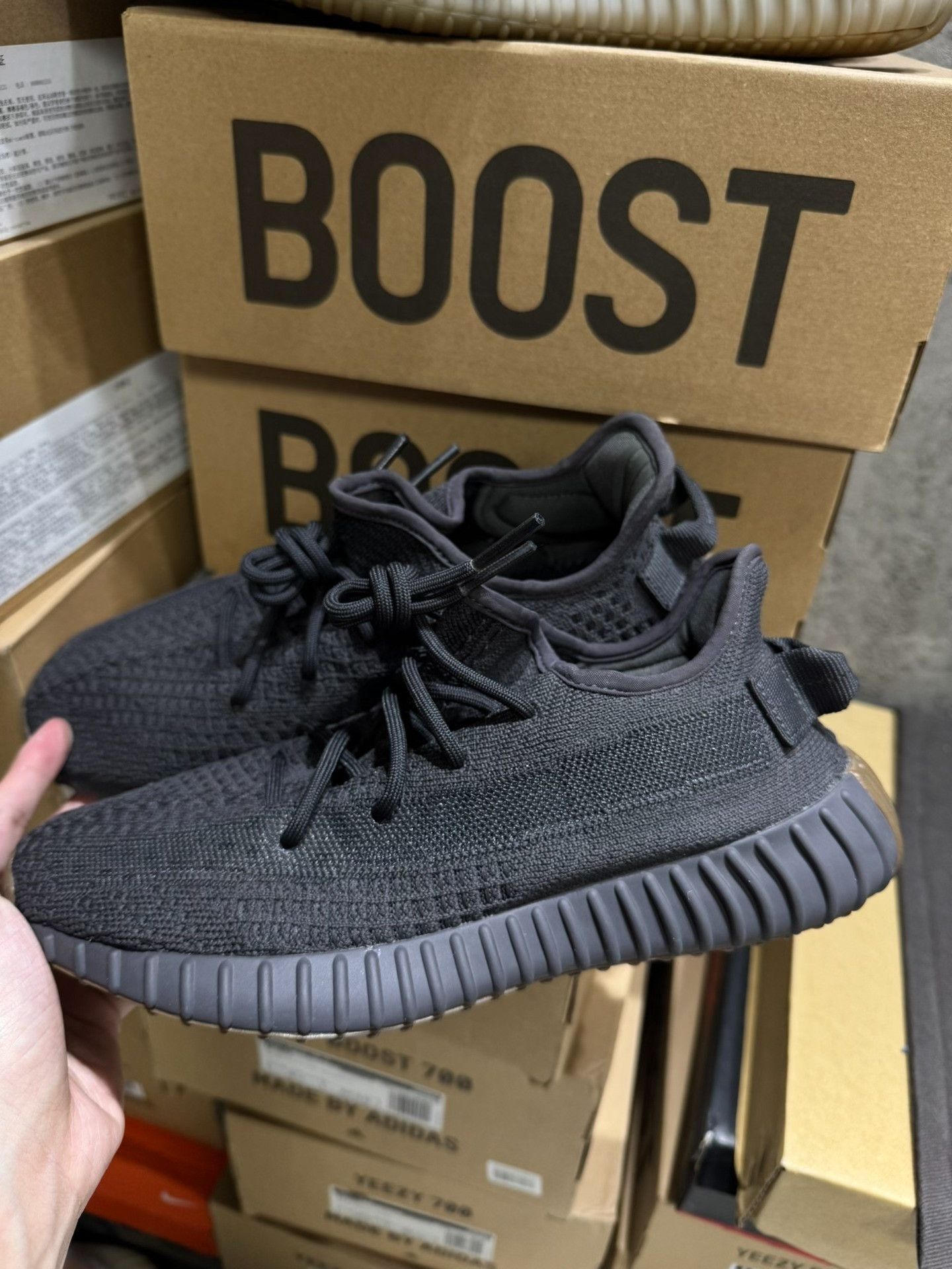 Adidas Adidas YEEZY350 Black Lowtop Sneakers 40 Men Size US 7.5 / EU 40-41 - 1 Thumbnail