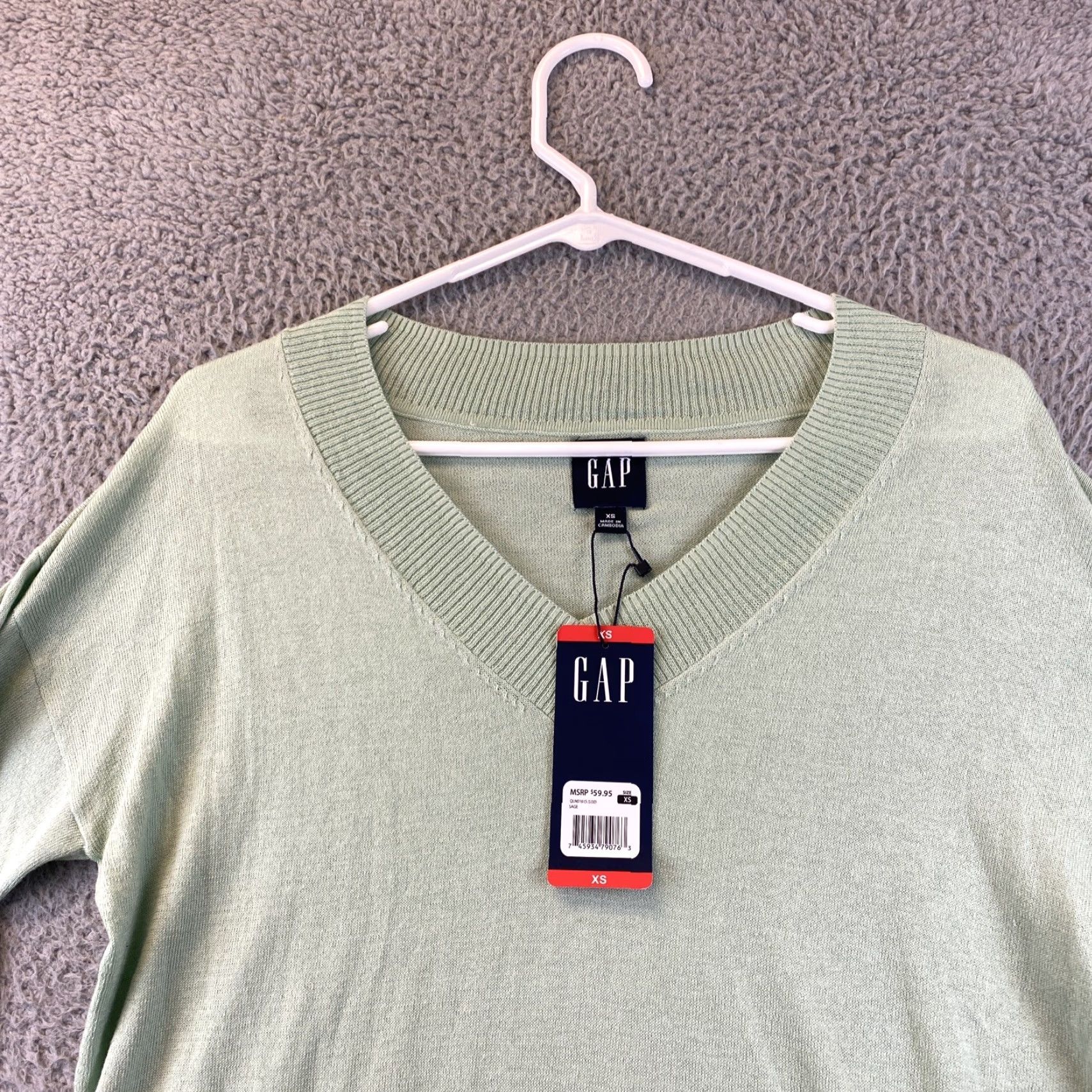 Gap GAP Women's Lightweight Sweater, Long-Sleeve V-Neck Cotton-Blend Sweater /83-46 Size XS / US 0-2 / IT 36-38 - 3 Thumbnail