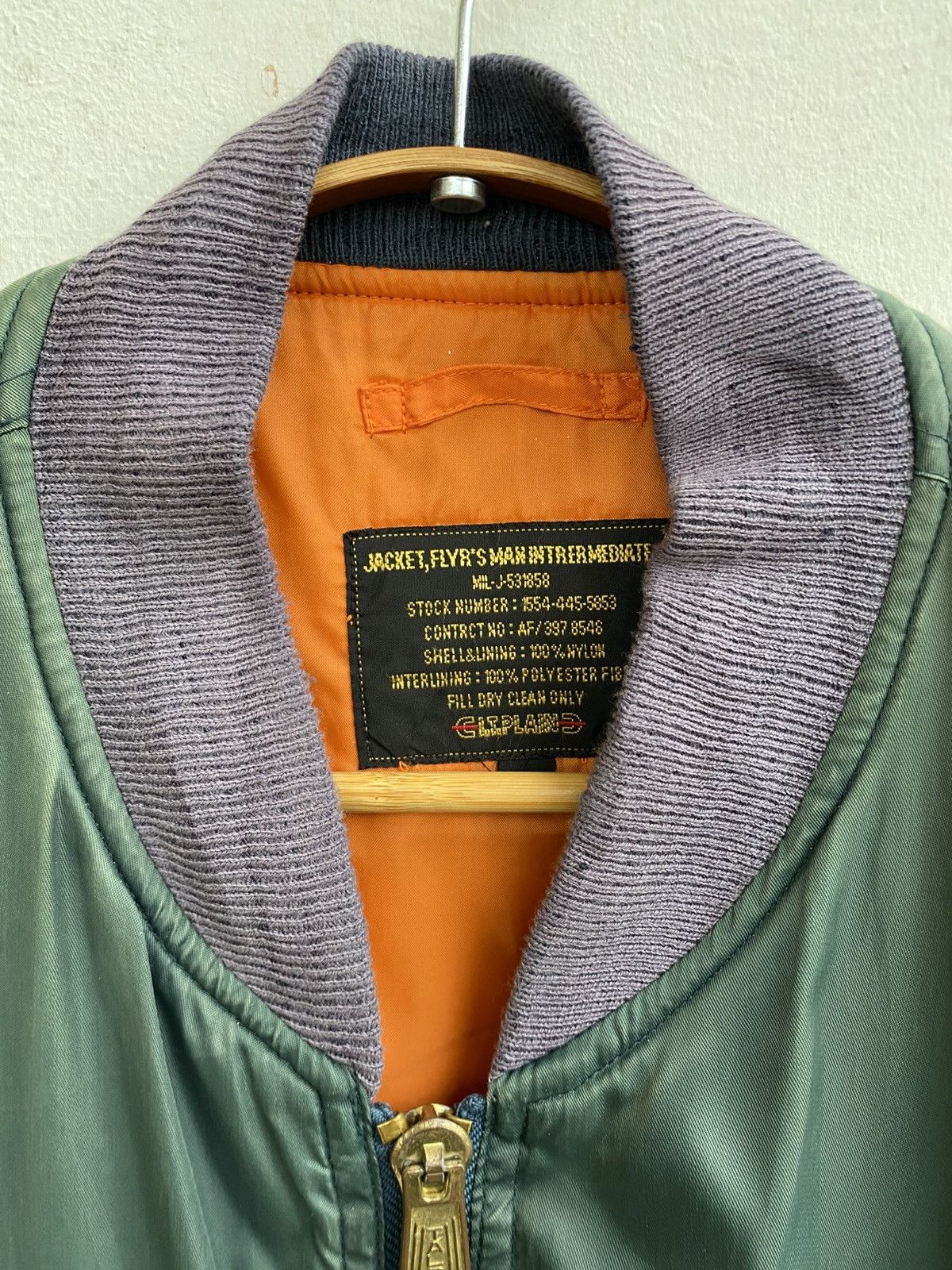 Vintage Vintage Military Bomber Jacket (Sun Faded) Size US XL / EU 56 / 4 - 6 Thumbnail