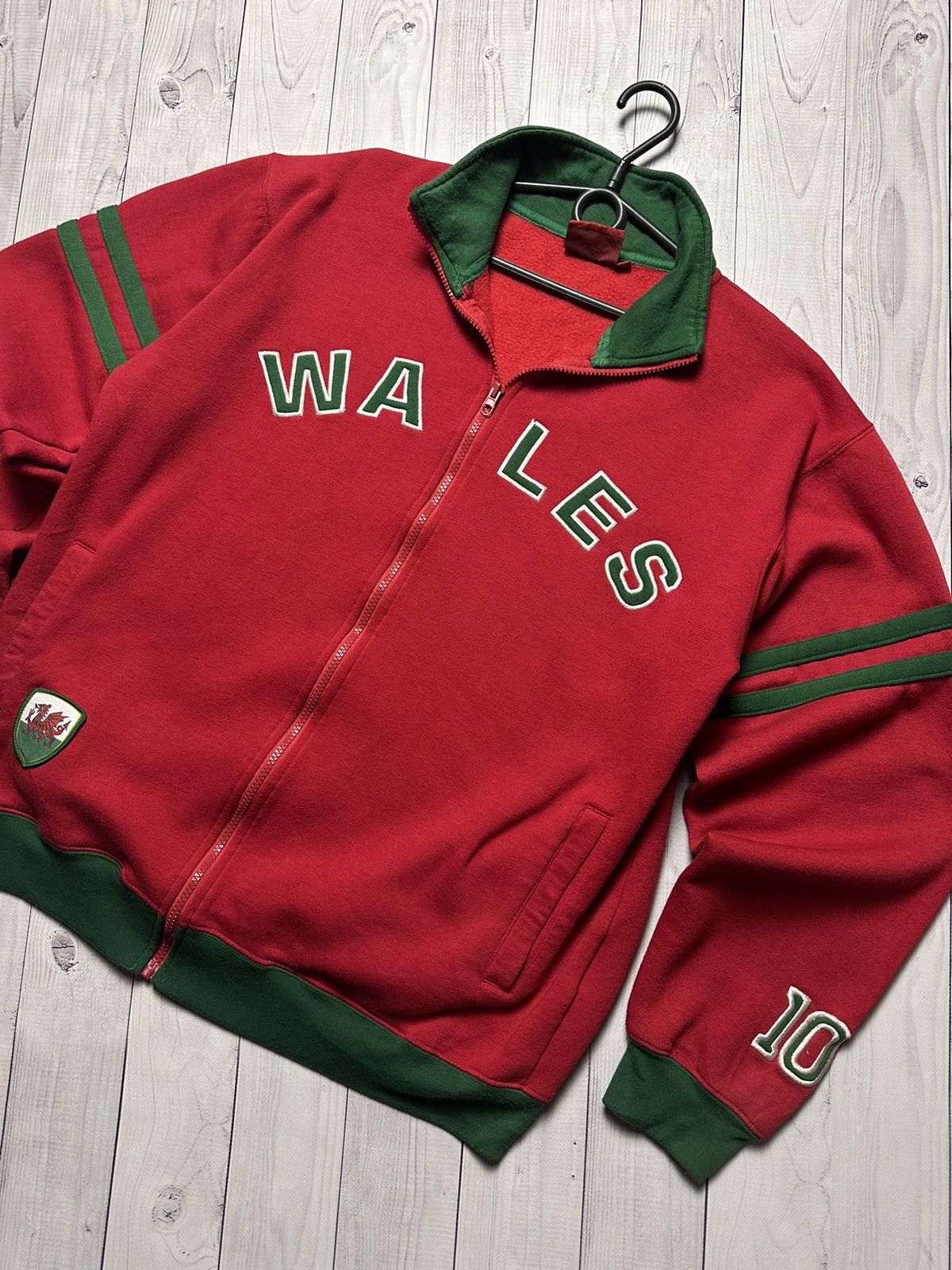 Vintage Vintage Wales soccer jacket size XL big logo Size US XL / EU 56 / 4 - 2 Thumbnail