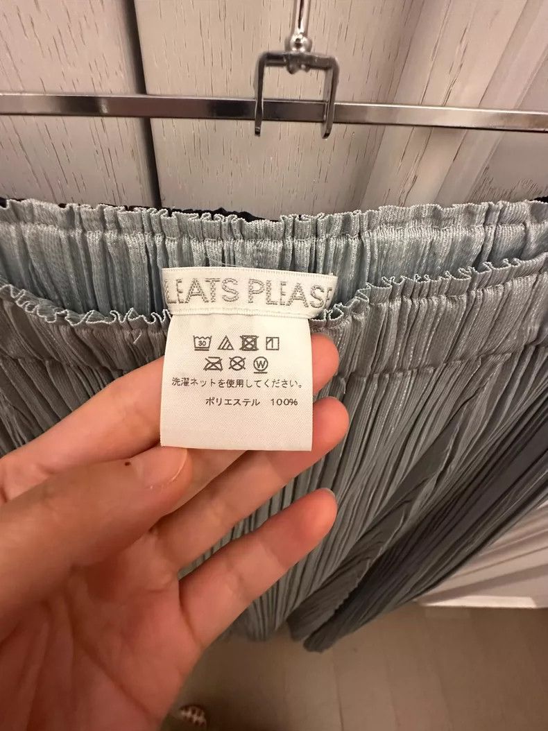 Issey Miyake Issey Miyake size:3 Mint green pleated trousers Size 31" - 4 Thumbnail