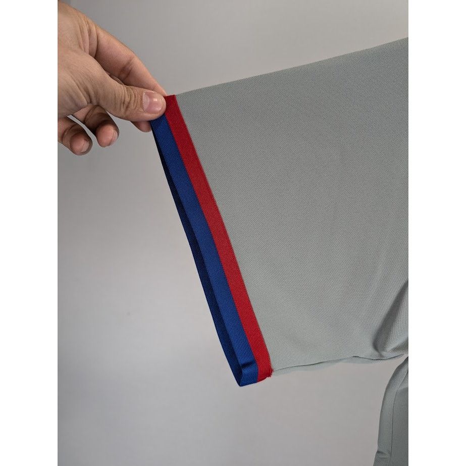 Off-White o1rshd1 Q:2 / MLB-Chicago Cubs Cheese Shirt in Grey/Blue/Red Size US XL / EU 56 / 4 - 8 Thumbnail