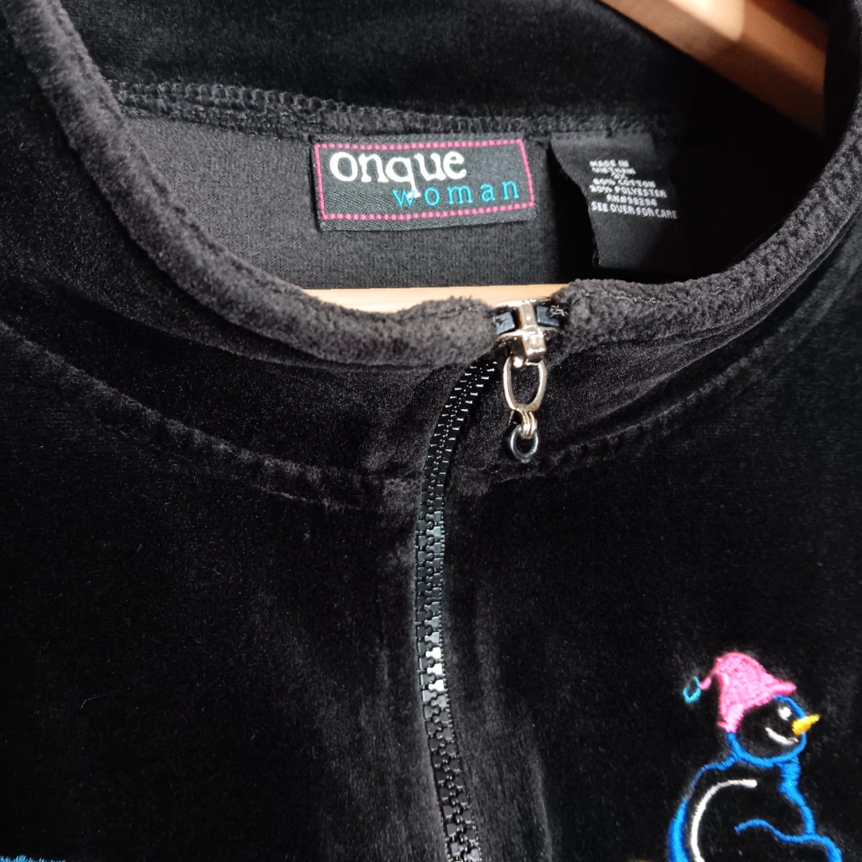 Velour VINTAGE Onque Women Sweatshirt Full Zip 2X Black Velour Snowmen Ski Sled Embroidered - Mens Size US XXL / EU 58 / 5 - 3 Thumbnail