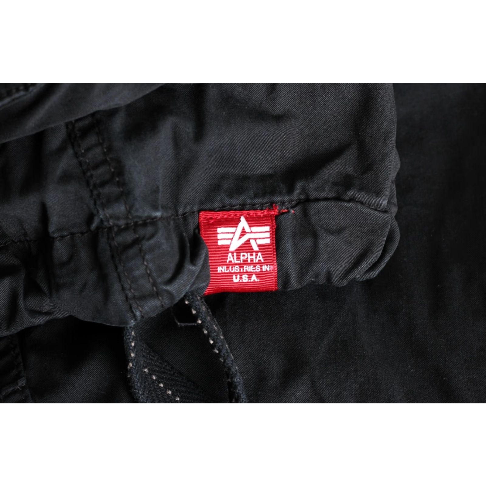 Alpha Industries VINTAGE ALPHA INDUSTRIES Cargo Shorts Men Size W30 DZ7054 Black Cargo Shorts Men 30 Inseam 13" Waist 30" Black Mens Size US 30 / EU 46 - 4 Thumbnail