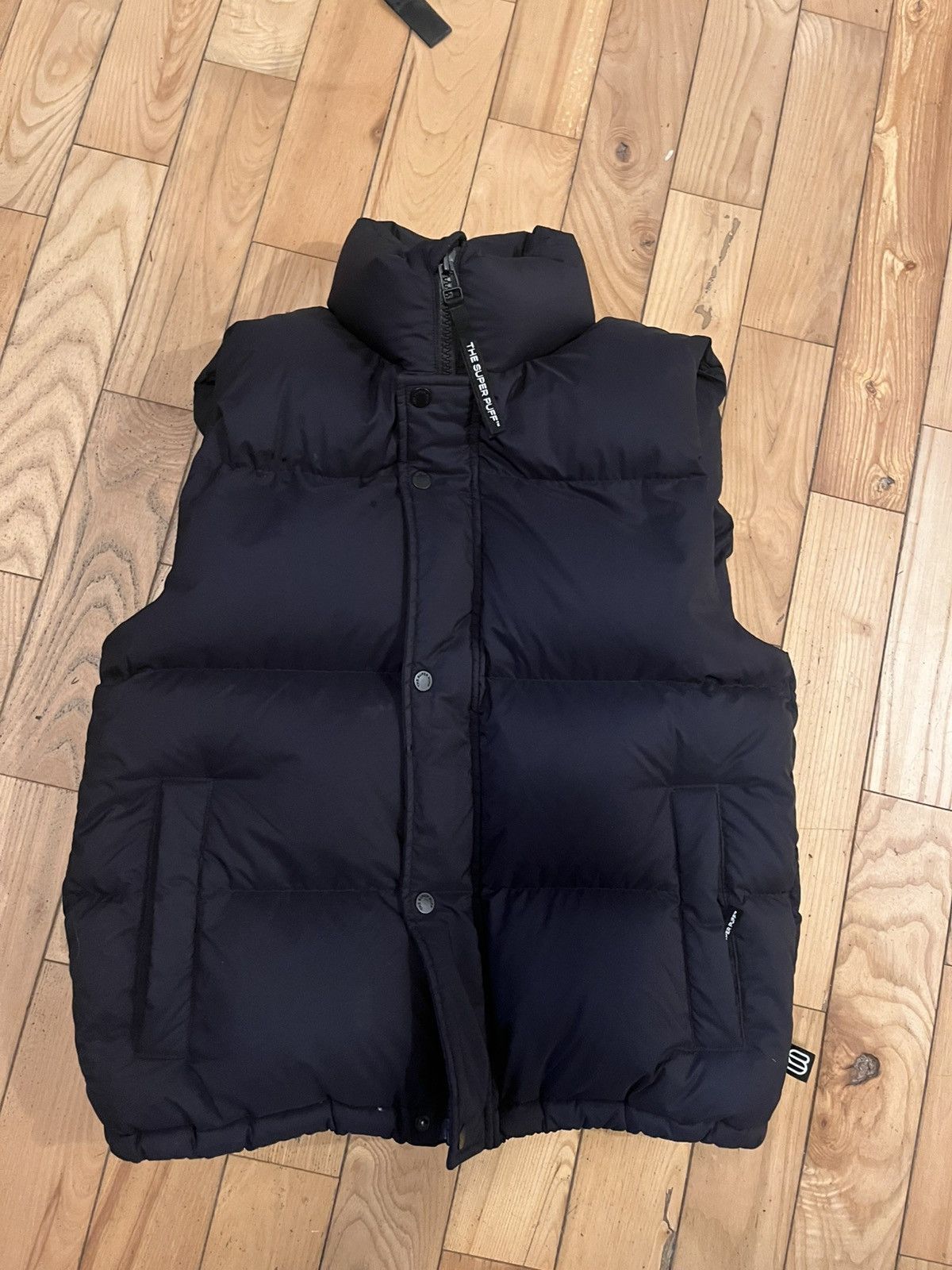 Aritzia Black super puff vest Size US S / EU 44-46 / 1 - 1 Thumbnail