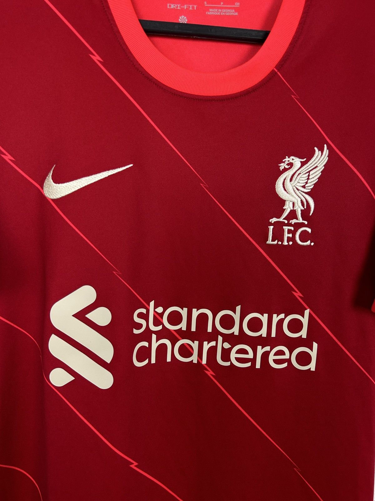 Nike Nike x Liverpool FC 2021/22 Home Kit Soccer Jersey Size US S / EU 44-46 / 1 - 2 Thumbnail