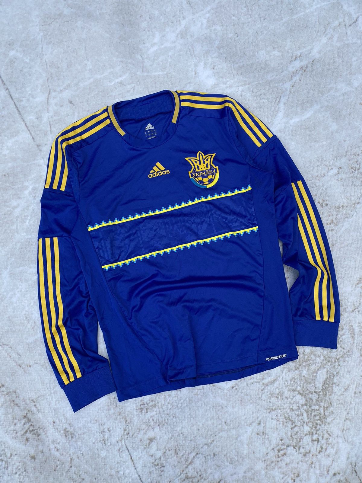 Adidas × Vintage UKRAINE 2012 2013 AWAY FOOTBALL SHIRT SOCCER JERSEY ADIDAS Size US L / EU 52-54 / 3 - 1 Thumbnail