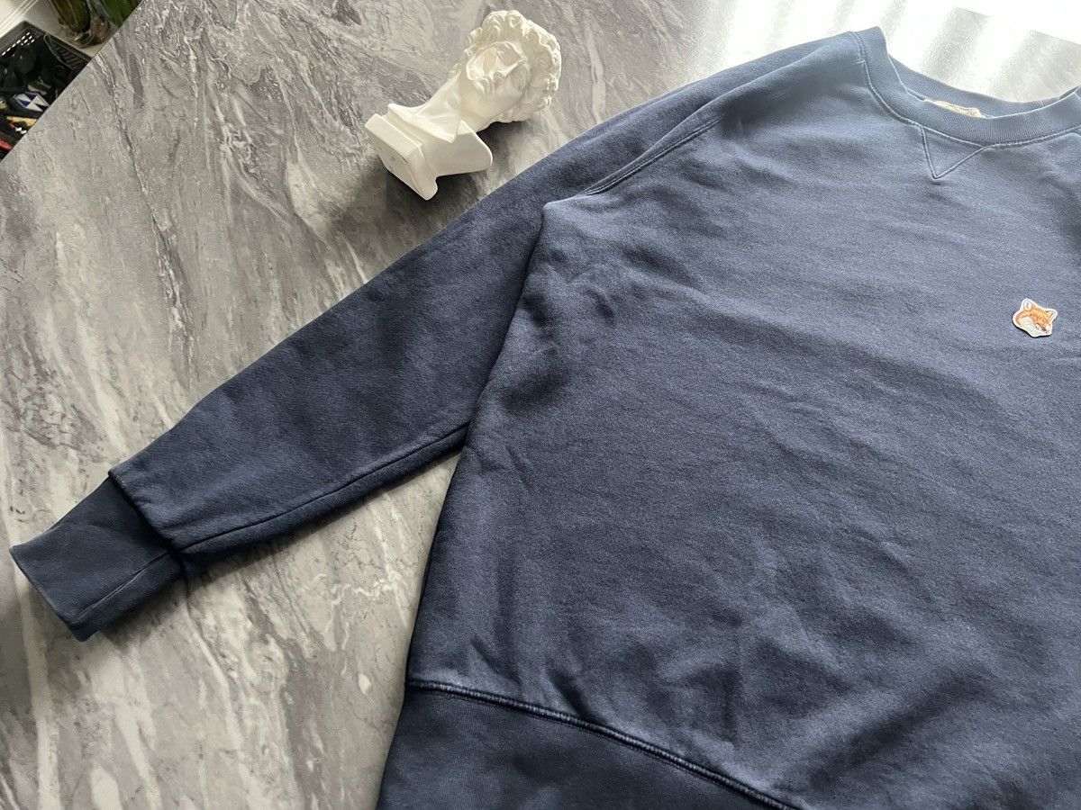 Maison Kitsune Maison Kitsune : Sweater One Point Logo Embroider Size US M / EU 48-50 / 2 - 4 Thumbnail