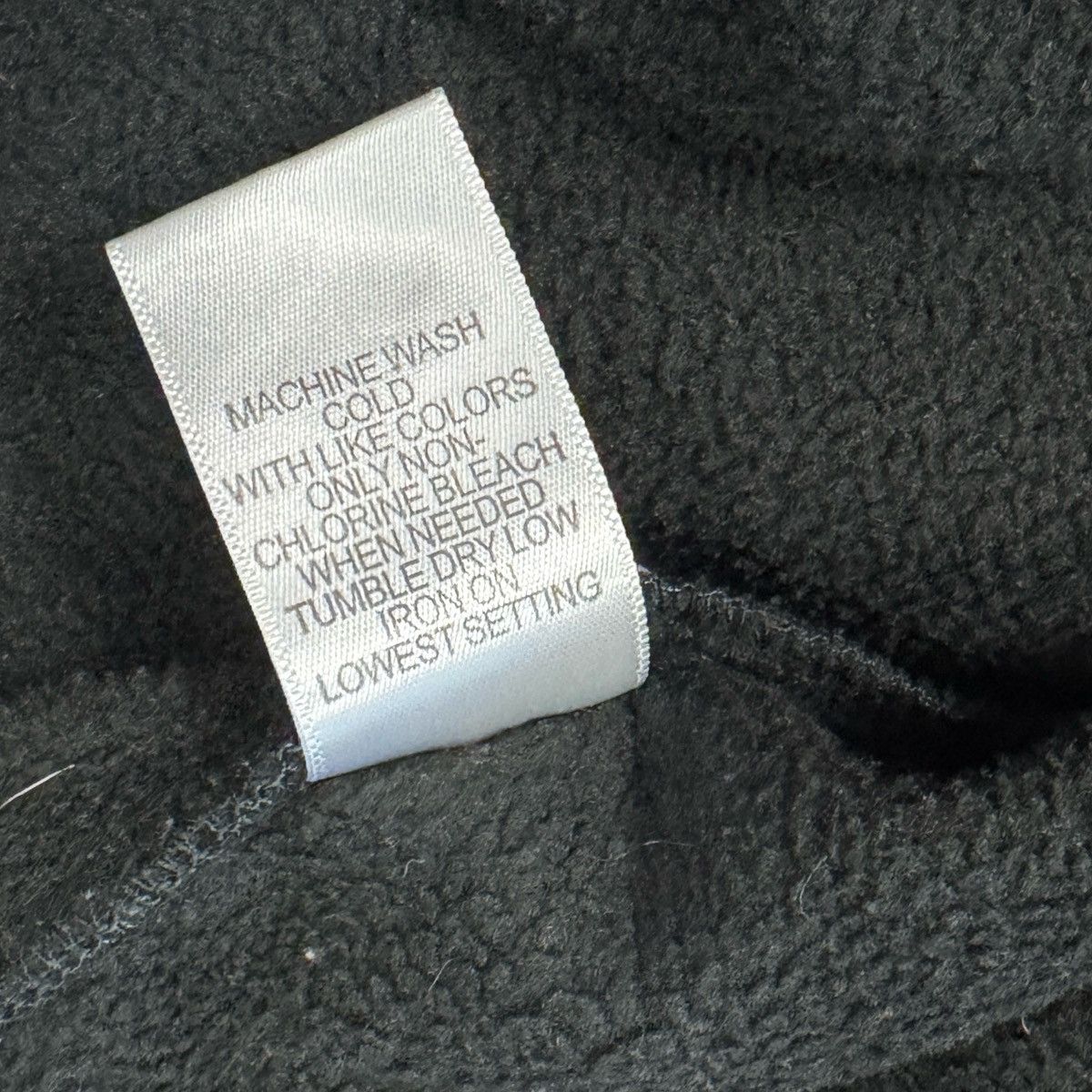 Essentials Fear of God Essentials Polar Fleece Shorts Size US 30 / EU 46 - 7 Thumbnail