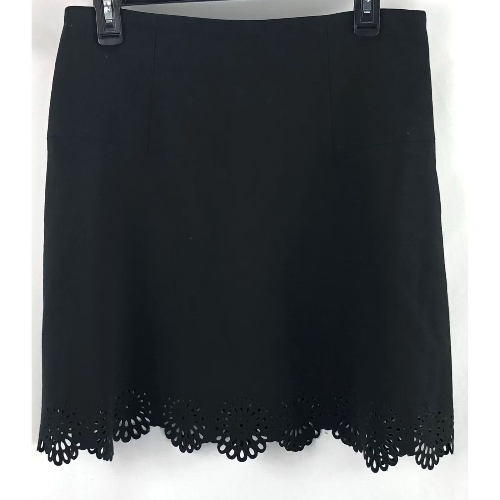 Ann Taylor VINTAGE Ann Taylor Skirt Clothing Women 6 Black A-Line Cut Out Scallop Hem 30" 19" Lined Polyester Rayon Spandex Twill Modern Coquette whimsy Size 28" / US 6 / IT 42 - 2 Thumbnail