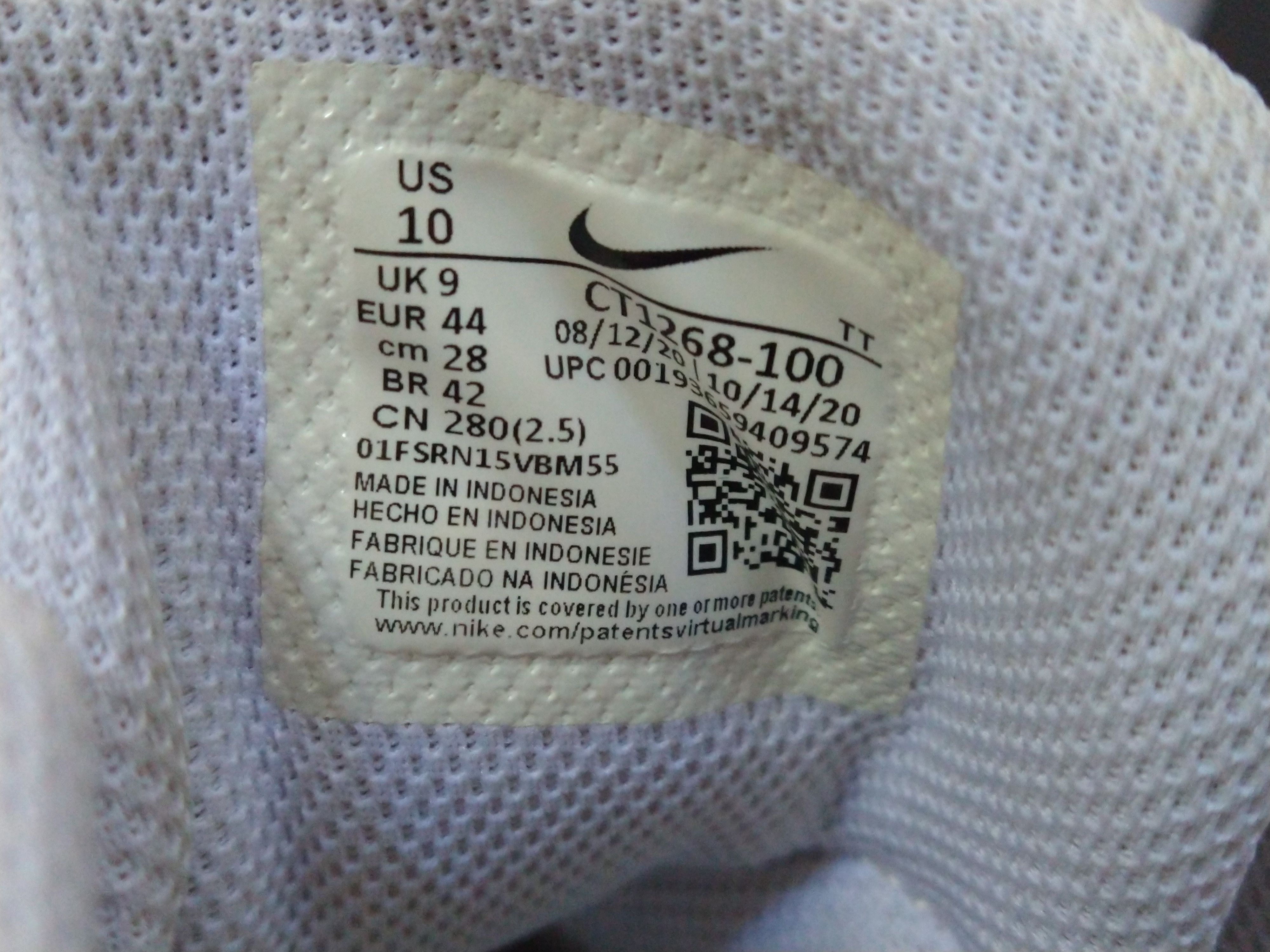 Nike Nike Air Max 95 Essential Triple White Size 10 CT1268-100 Size US 10 / EU 43 - 12 Thumbnail