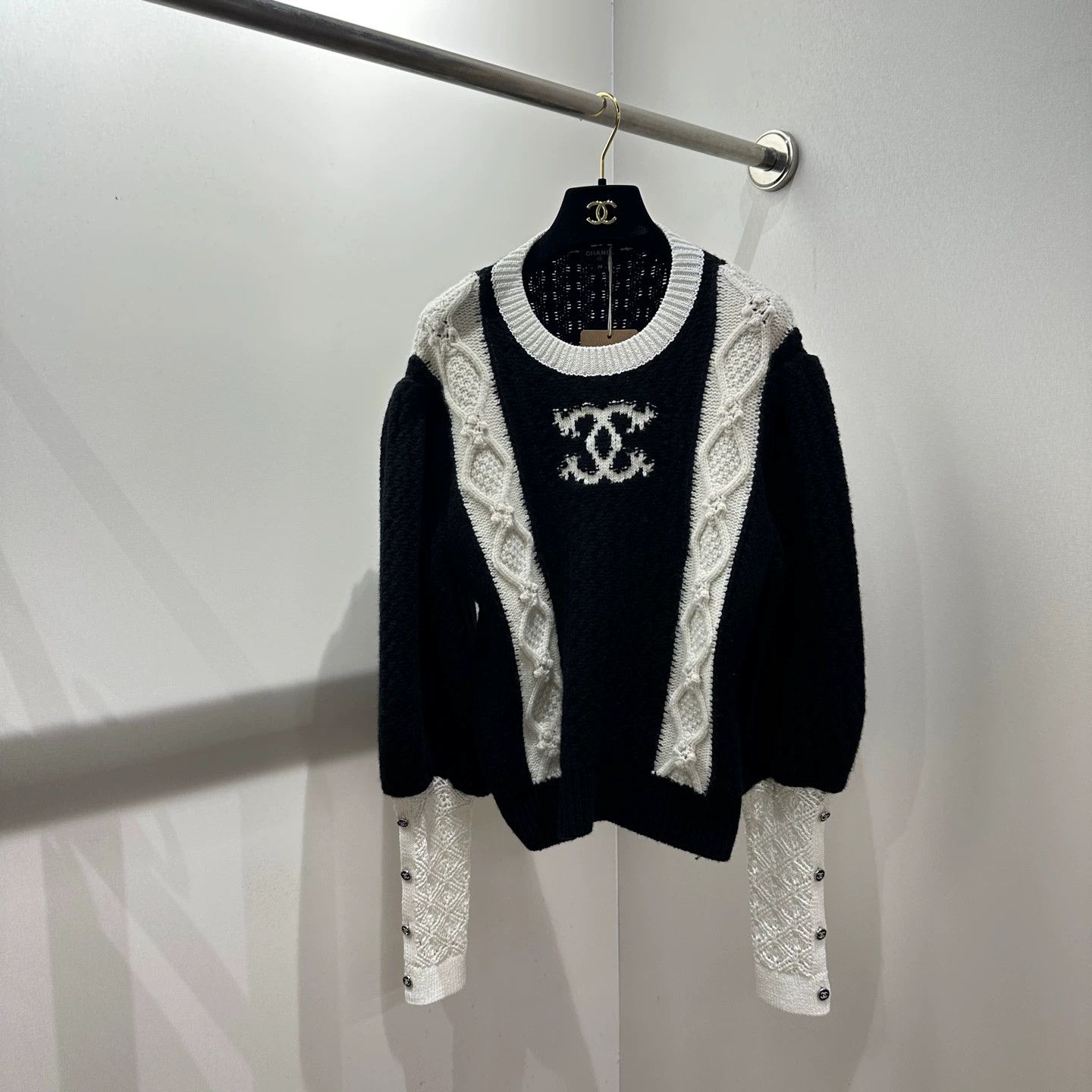 Chanel Chanel Castle Series Ribbed Logo Wool Sweater 38 Size S / US 4 / IT 40 - 1 Thumbnail