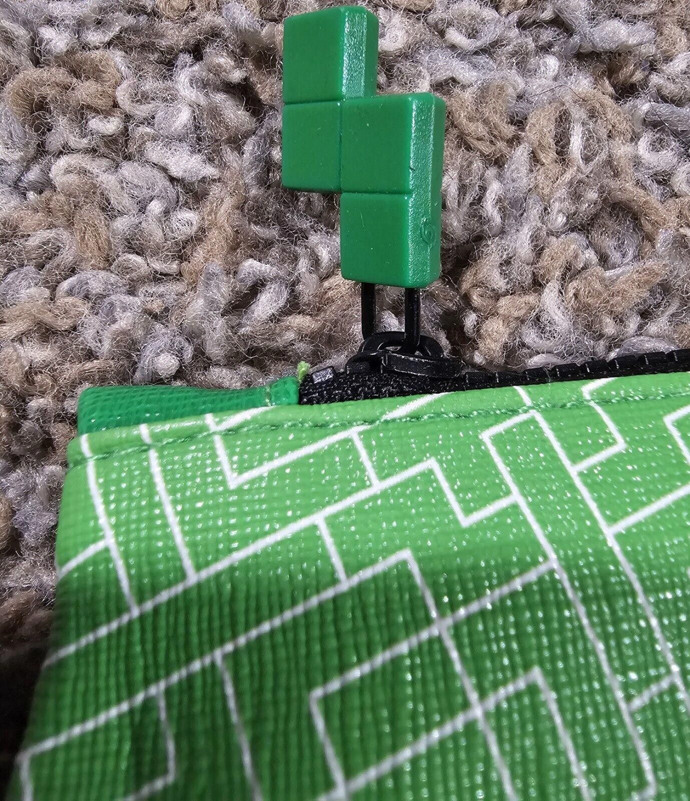 Designer Ipsy Tetris Geometric Glam Cosmetic Makeup Bag Pouch Green Size ONE SIZE - 3 Thumbnail