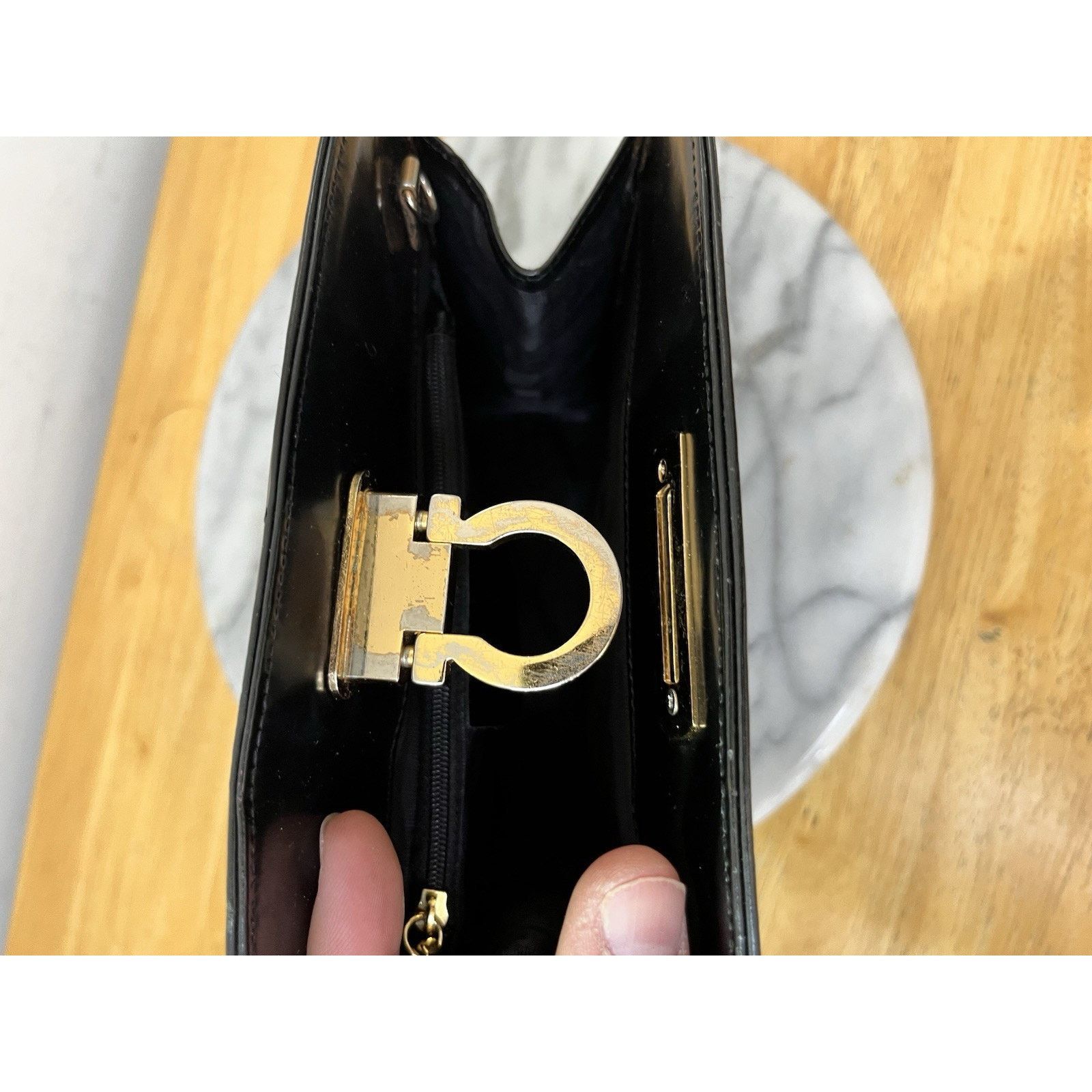 Other Luxury-Inspired Leather Handbag – Gold Hardware, Elegant fer Size ONE SIZE - 6 Thumbnail