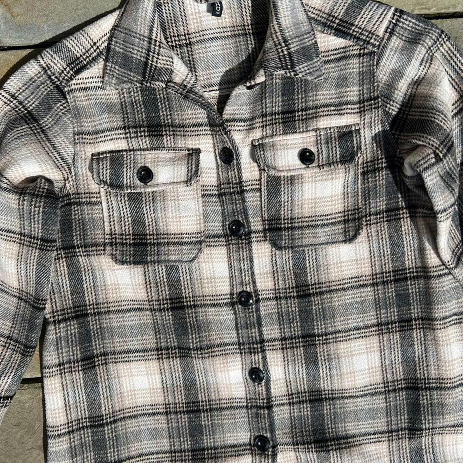 H&M Houndstooth Plaid Button Down Thick Knit Shirt Jacket Size S / US 4 / IT 40 - 2 Thumbnail